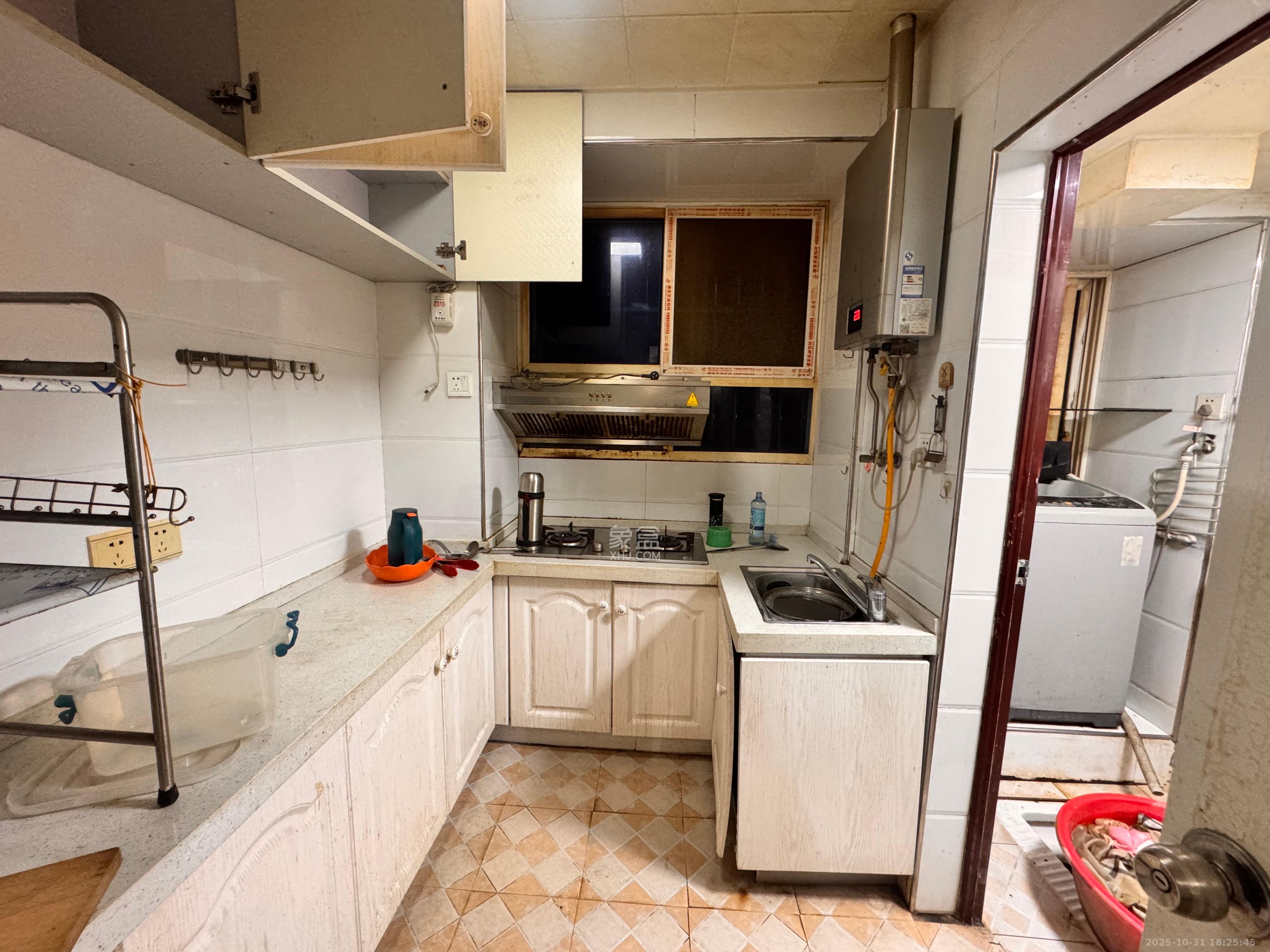 涂家冲社区（涂新小区、农商银行宿舍）  2室1厅1卫    1700.0元/月室内图