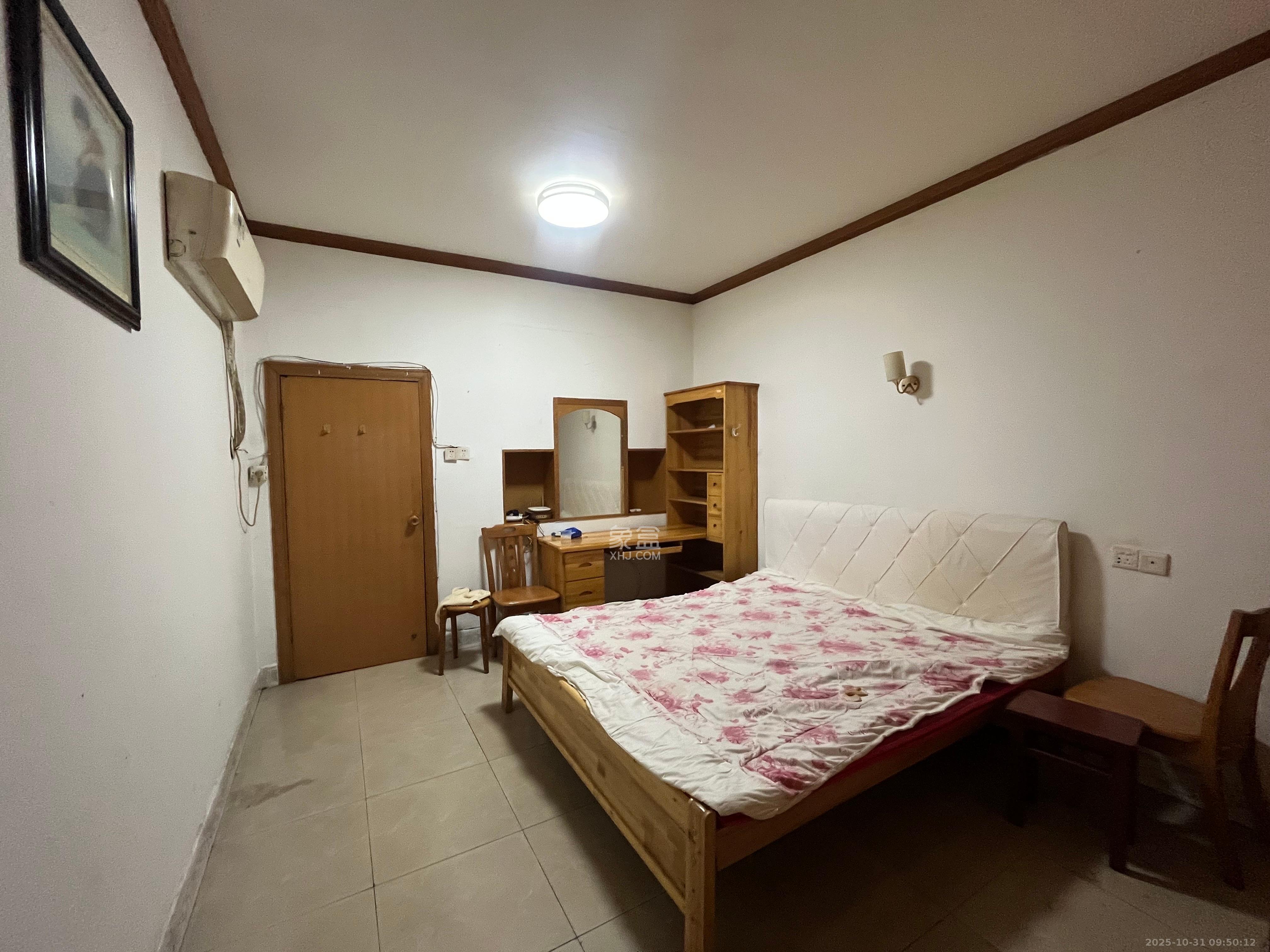 红花坡社区  1室1厅1卫    1100.0元/月室内图