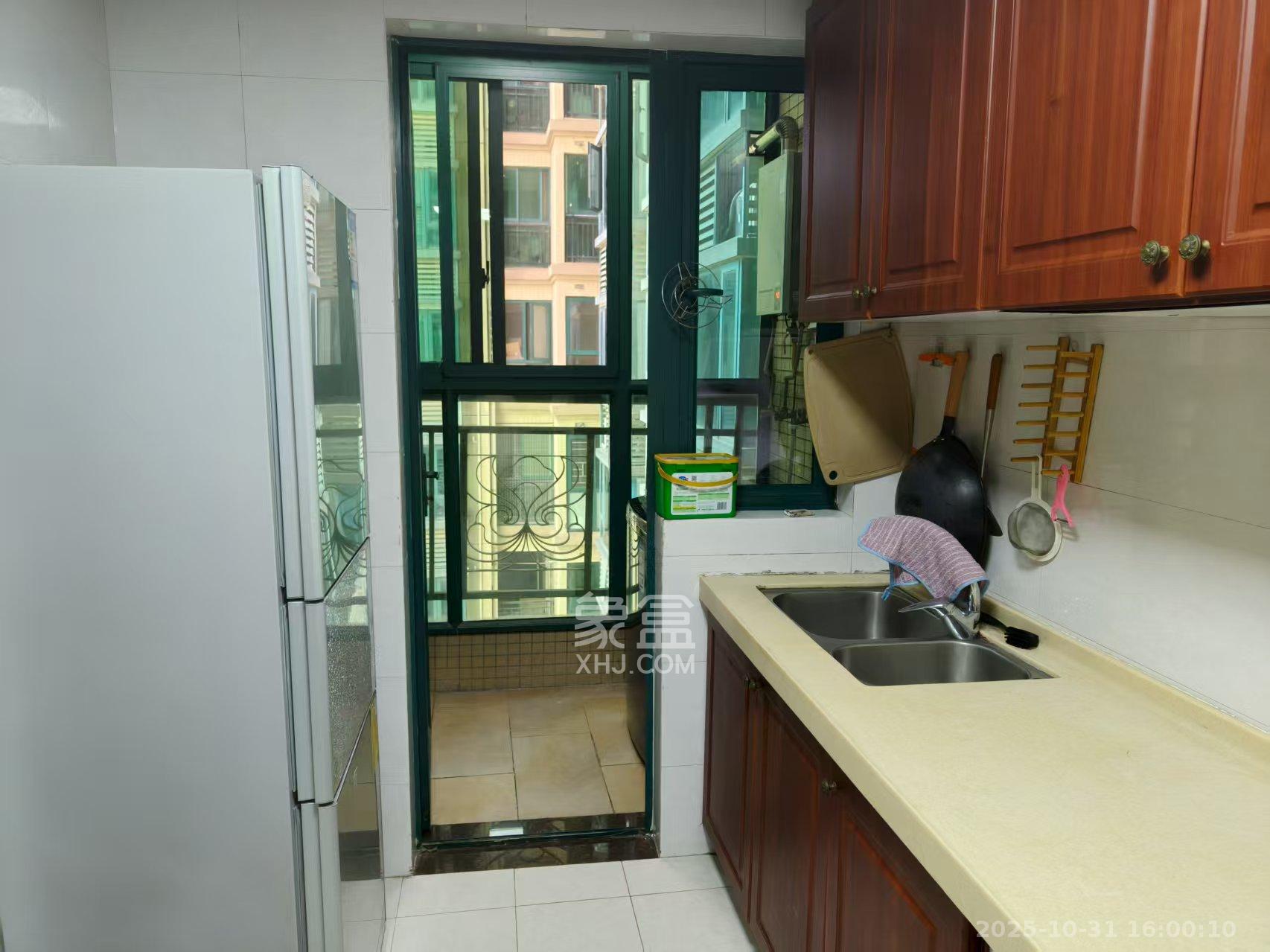 恒大绿洲  3室2厅2卫    2500.0元/月 恒大绿洲  3室2厅2卫    2500.0元/月室内图