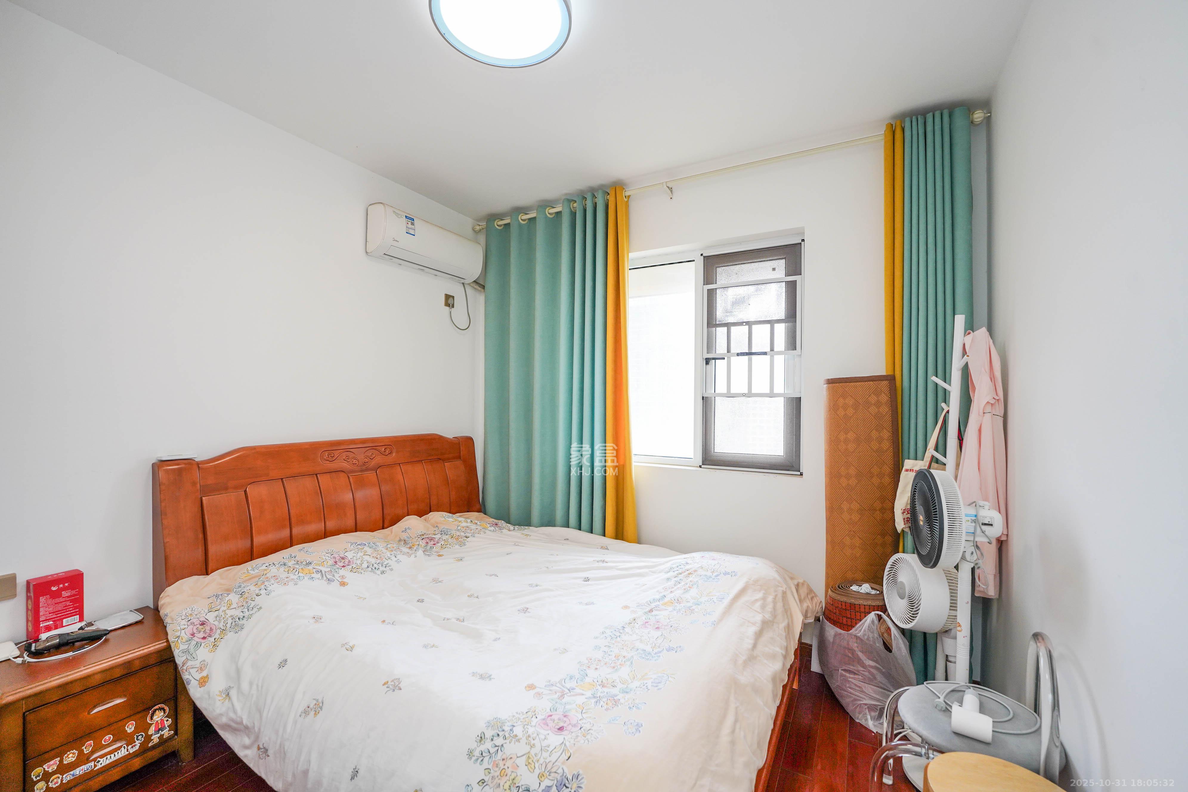 绿地新都会  3室2厅2卫    76.8万 绿地新都会  3室2厅2卫    76.8万卧室