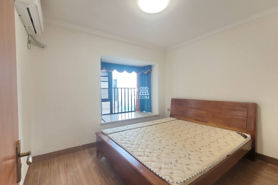 展兴汇景名城 3室2厅1卫 2500.0元/月 展兴汇景名城 3室2厅1卫 2500.0元/月室内图