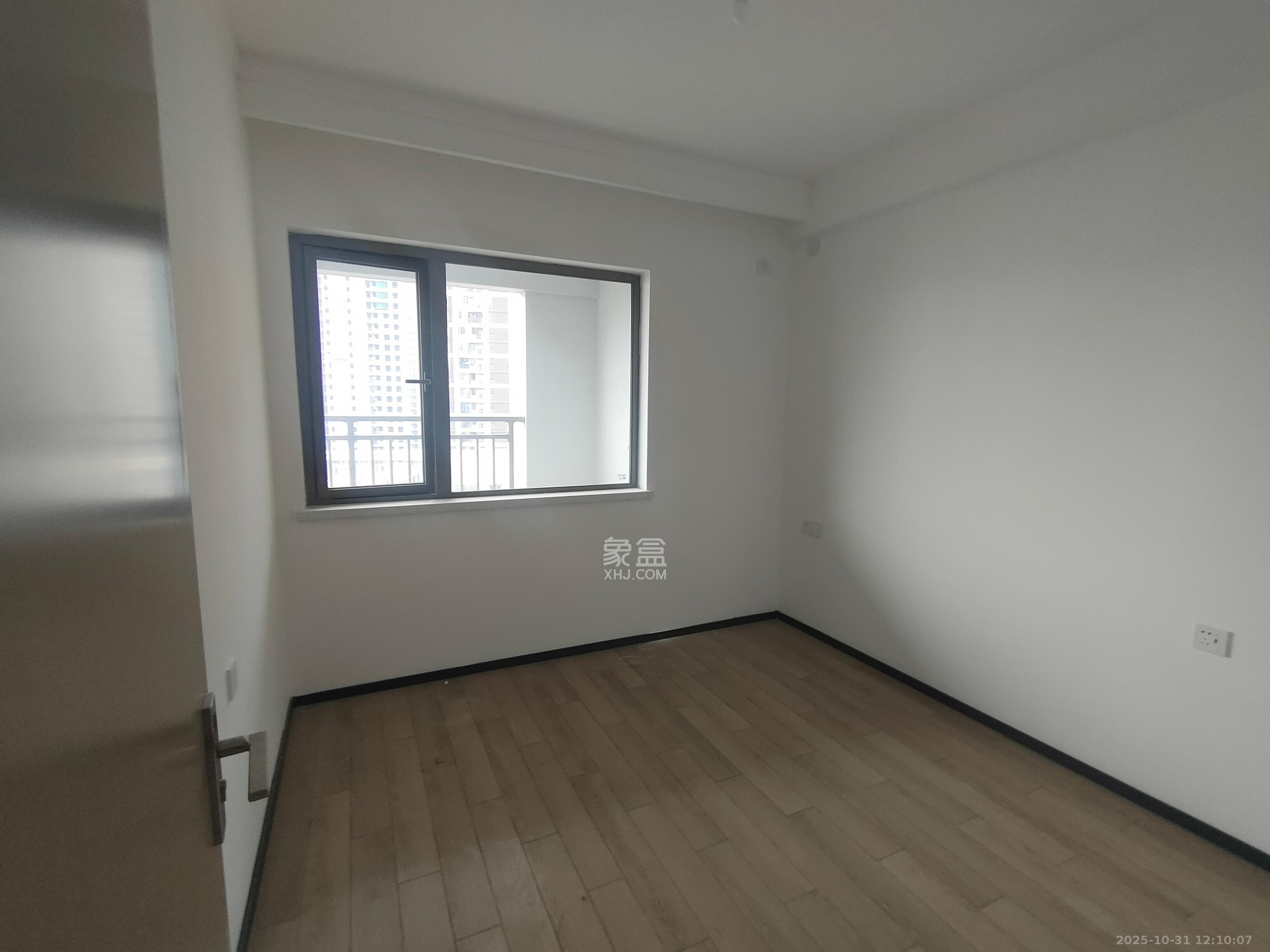 佳兆业滨江四季  3室2厅2卫    2800.0元/月室内图