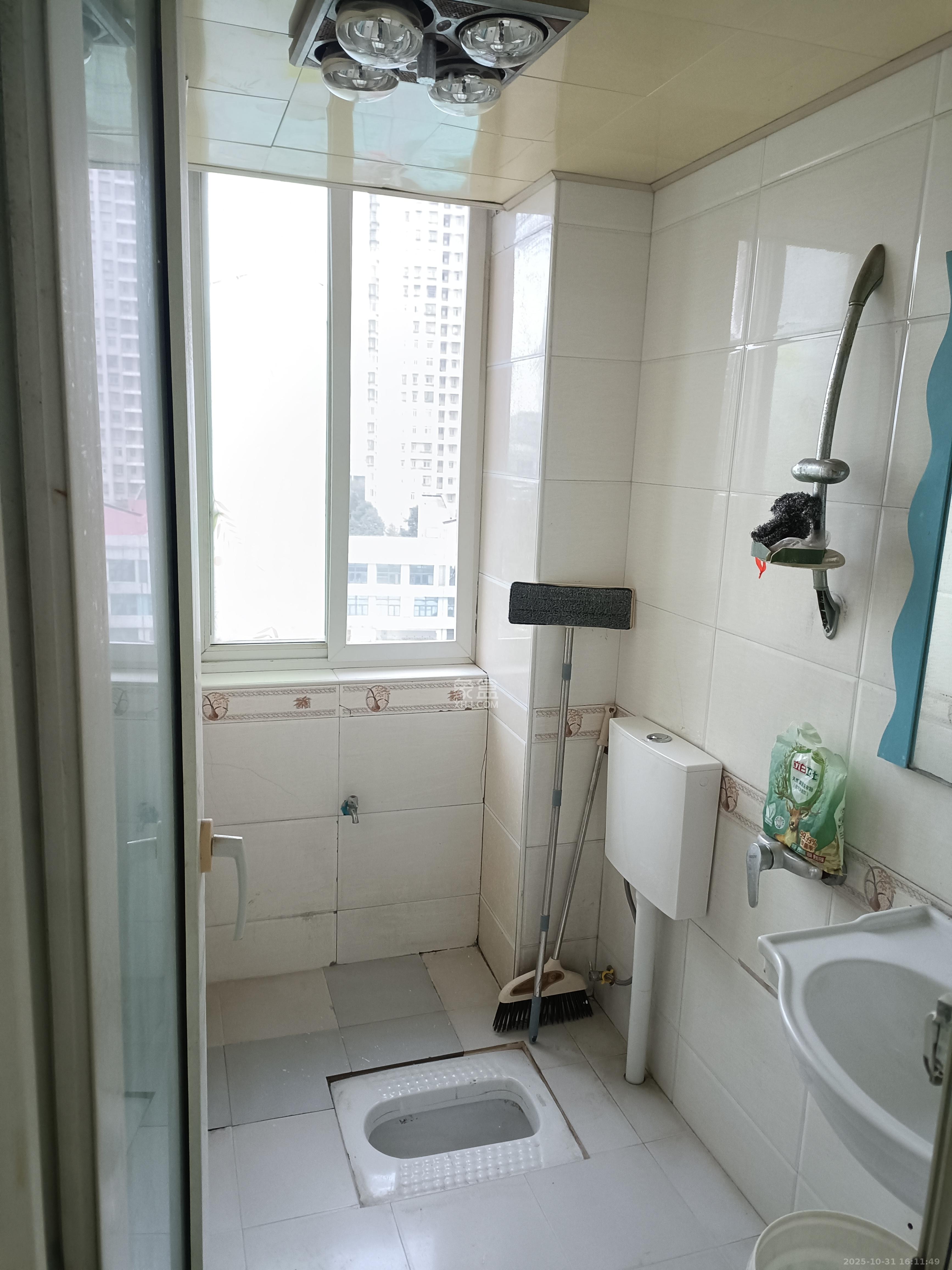 楚天馨苑  2室2厅1卫    1500.0元/月室内图