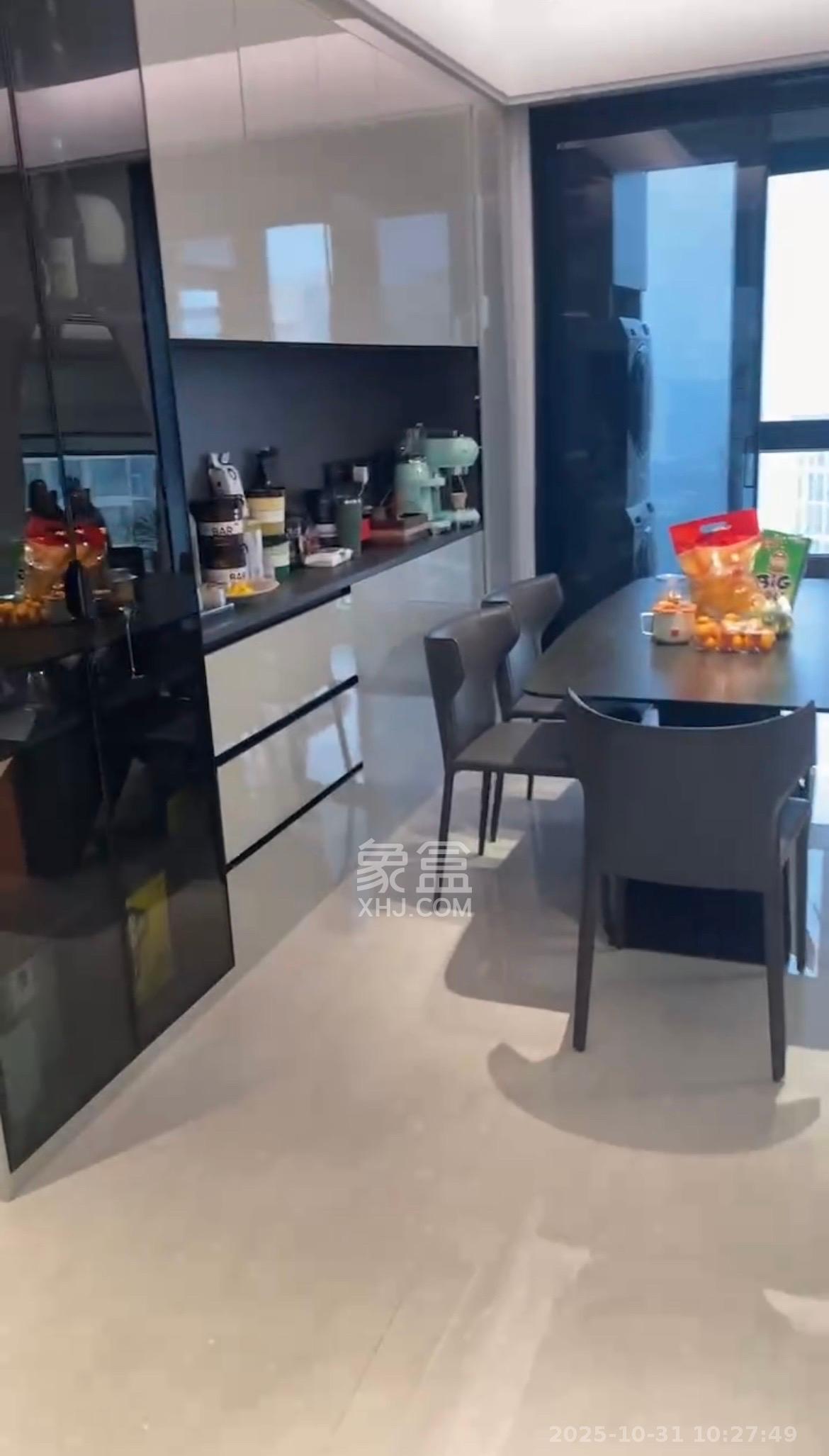 运达锦绣广场 3室2厅2卫 4500.0元/月 运达锦绣广场 3室2厅2卫 4500.0元/月室内图