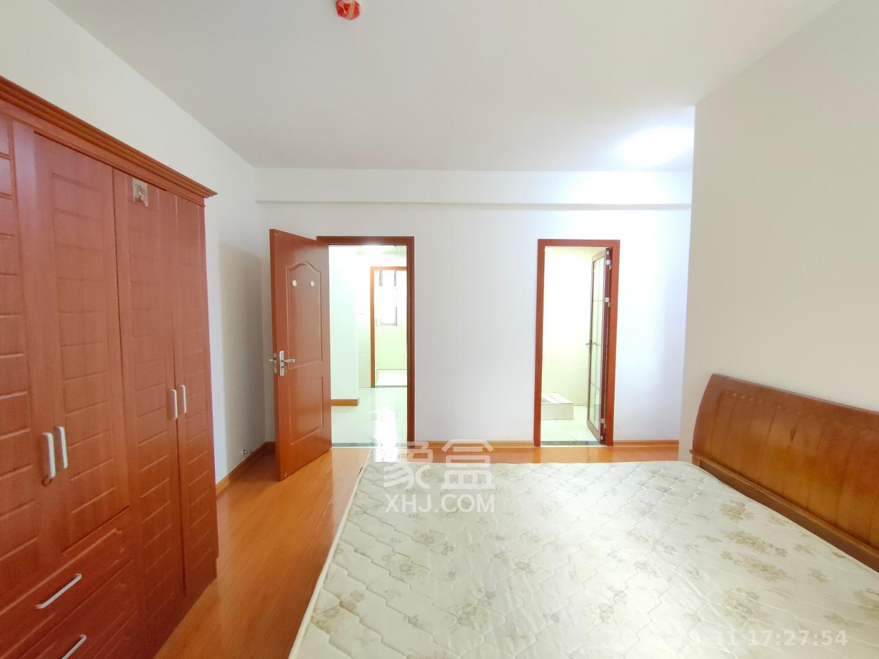 金地格林公馆  3室2厅2卫    2600.0元/月 金地格林公馆  3室2厅2卫    2600.0元/月室内图