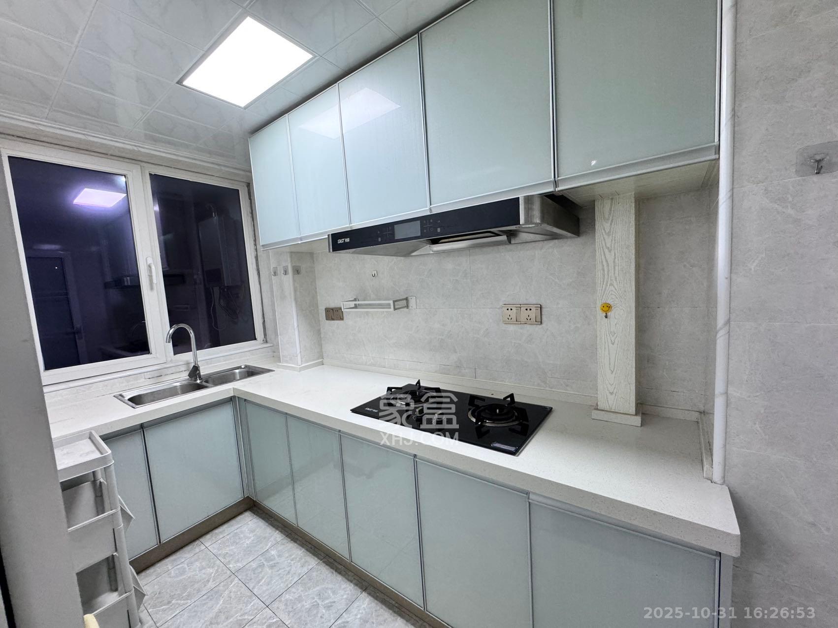 北辰三角洲E3区  1室1厅1卫    2400.0元/月室内图