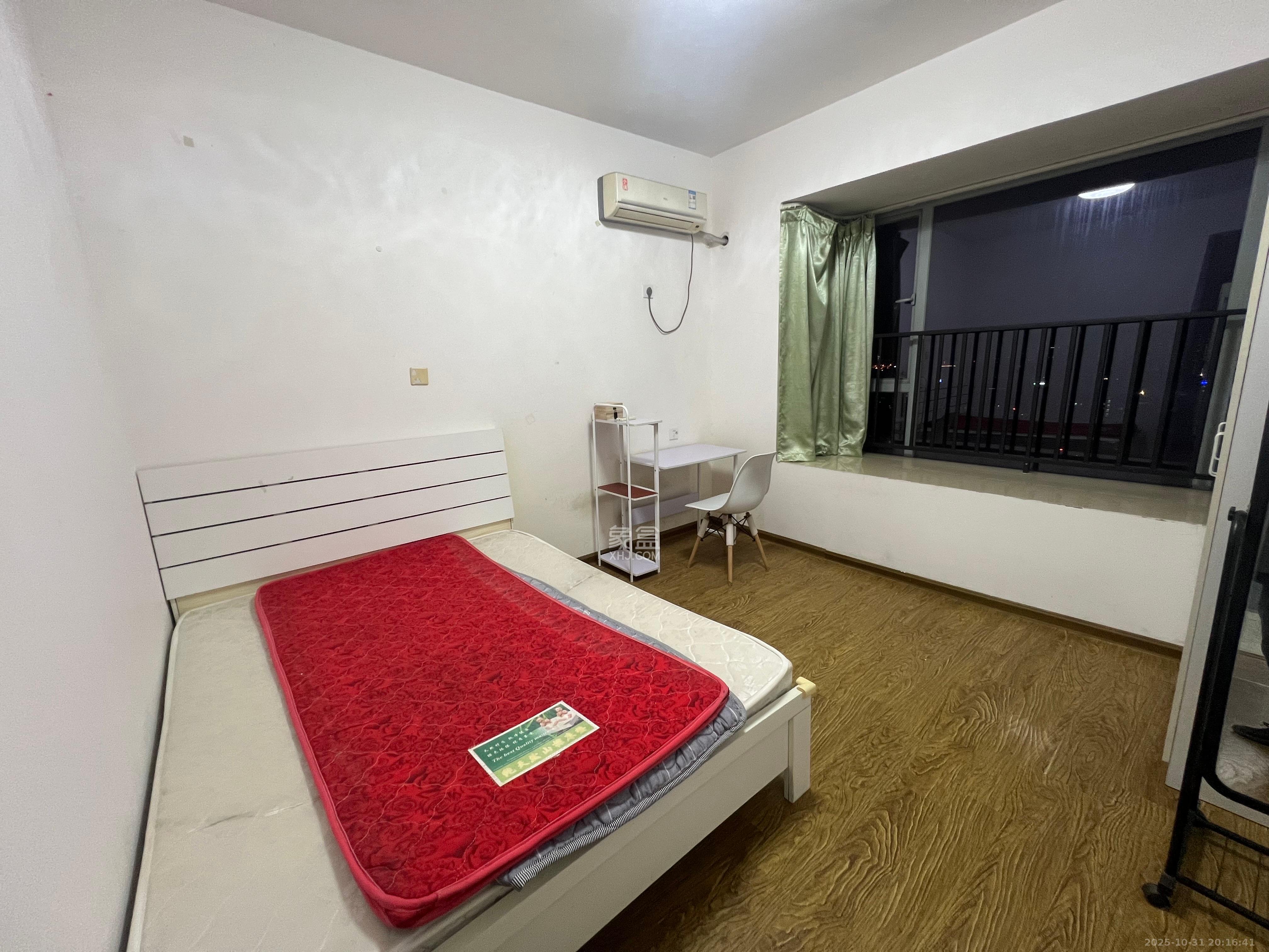 潇湘奥林匹克花园  3室2厅1卫    2400.0元/月室内图