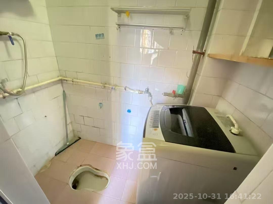 裕农街散盘 1室1厅1卫 900.0元/月 裕农街散盘 1室1厅1卫 900.0元/月室内图