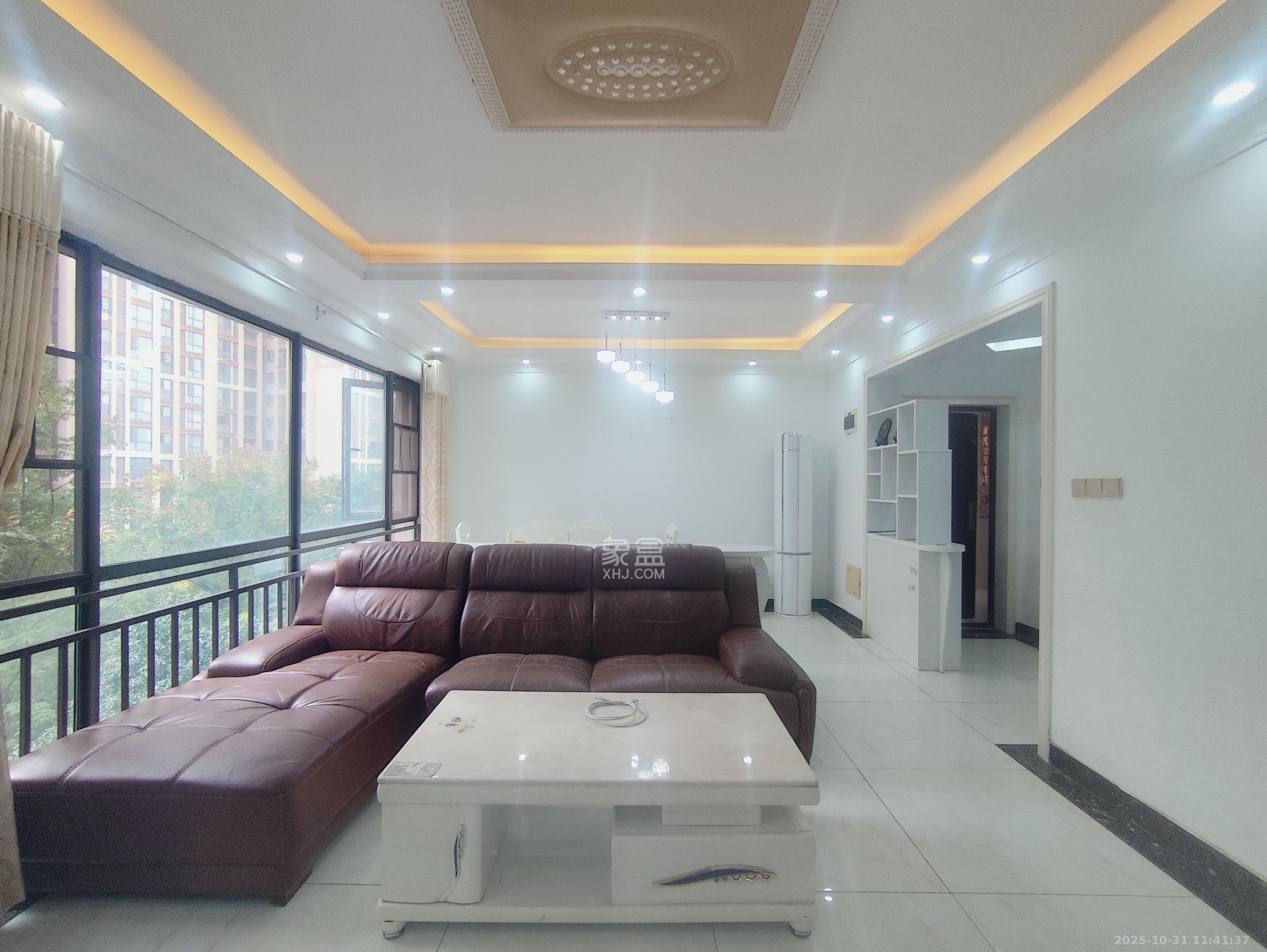 旭辉华庭  3室2厅2卫    2000.0元/月 旭辉华庭  3室2厅2卫    2000.0元/月