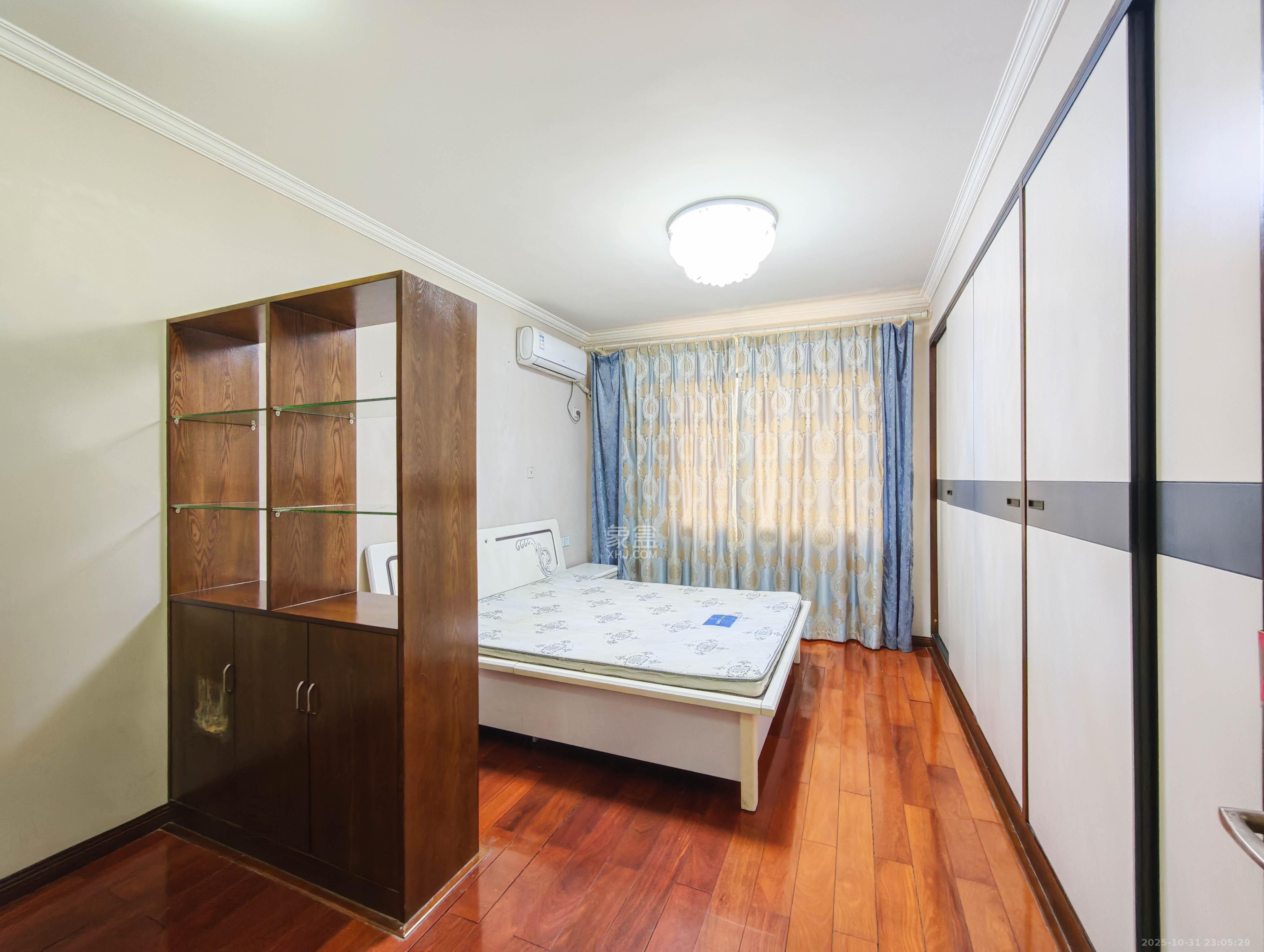 宏聚地中海 3室2厅2卫 115.0万 宏聚地中海 3室2厅2卫 115.0万卧室