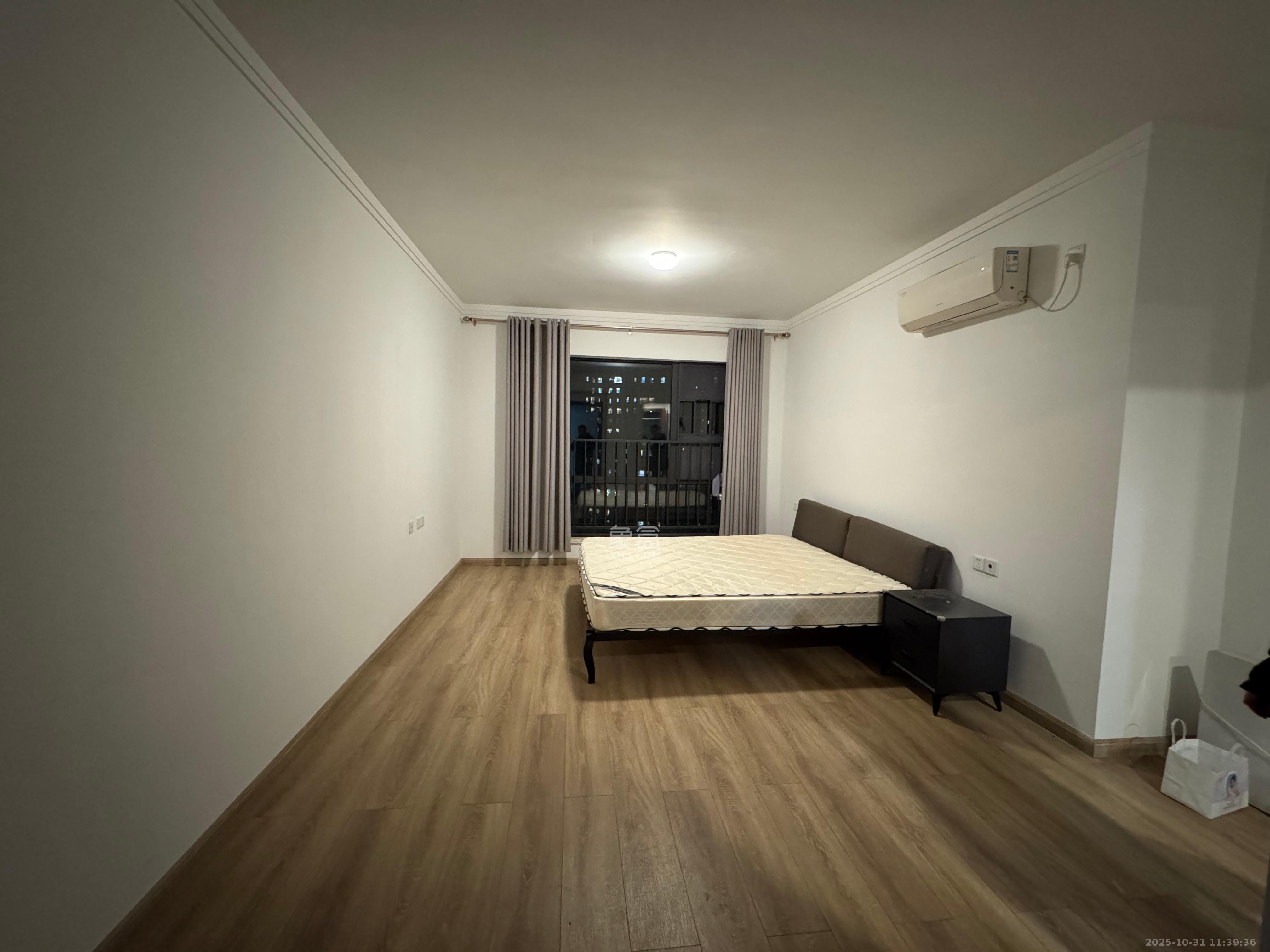 汇金城/嘉华城(二期、三期)  4室2厅2卫    3200.0元/月 汇金城/嘉华城(二期、三期)  4室2厅2卫    3200.0元/月室内图