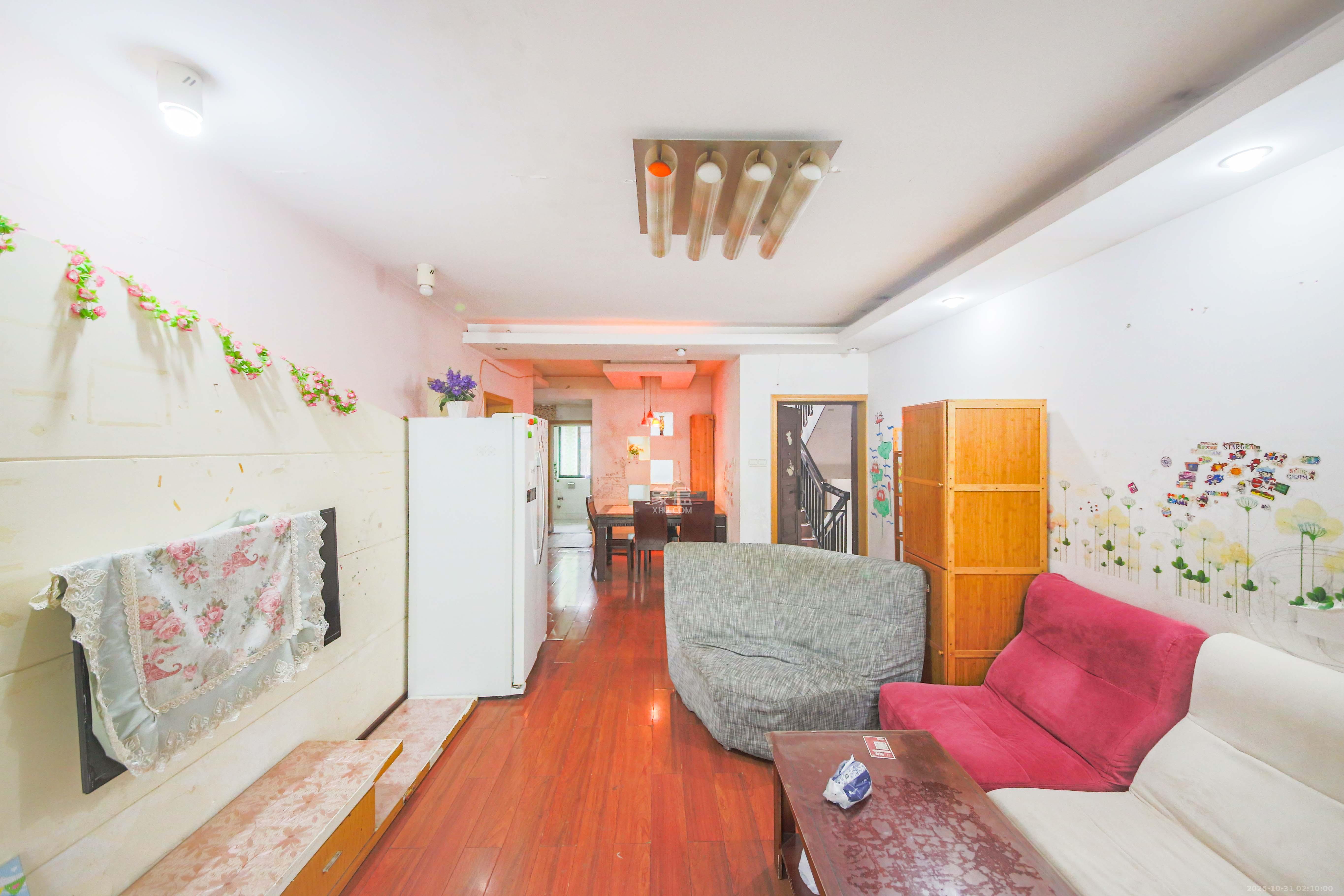 盛世康城  3室2厅1卫    76.0万