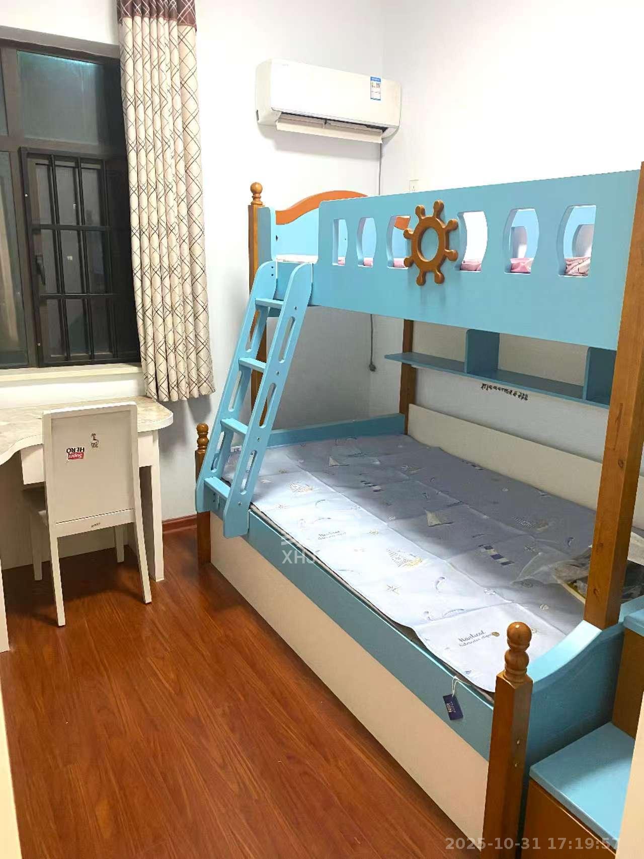 金侨城 3室2厅2卫 1300.0元/月 金侨城 3室2厅2卫 1300.0元/月室内图