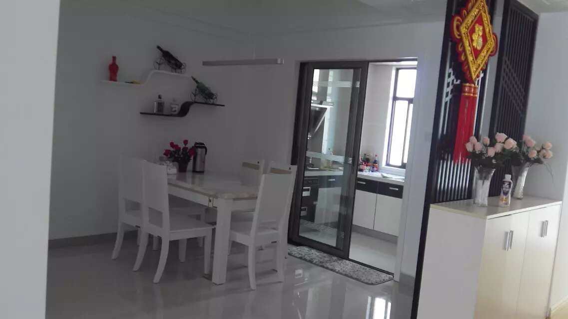 锦绣边城  4室2厅2卫    2300.0元/月室内图