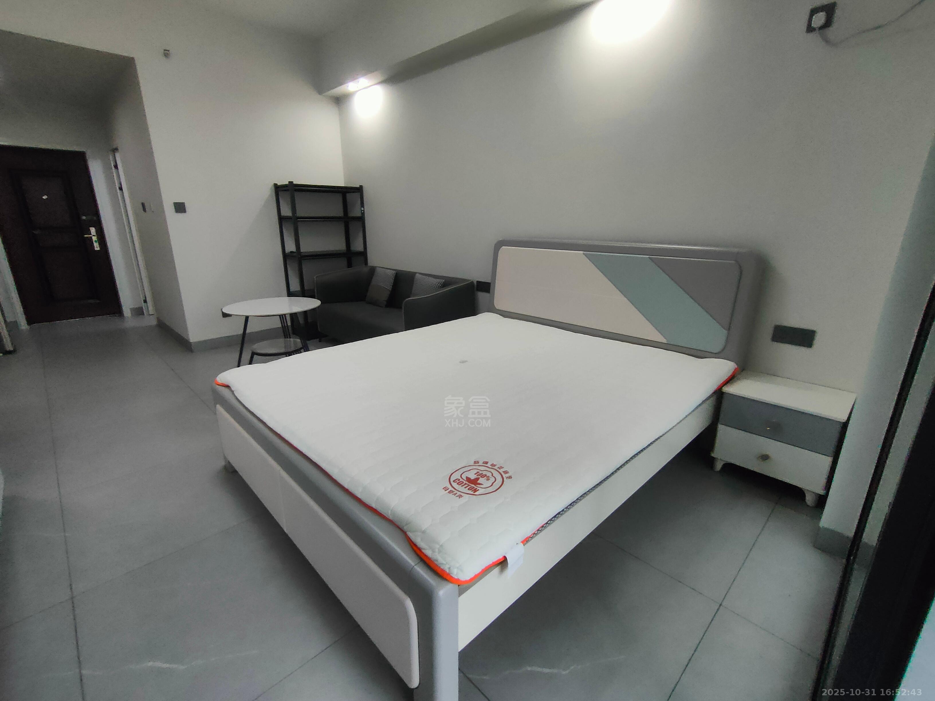 中泰财富湘江  1室1厅1卫    1500.0元/月室内图