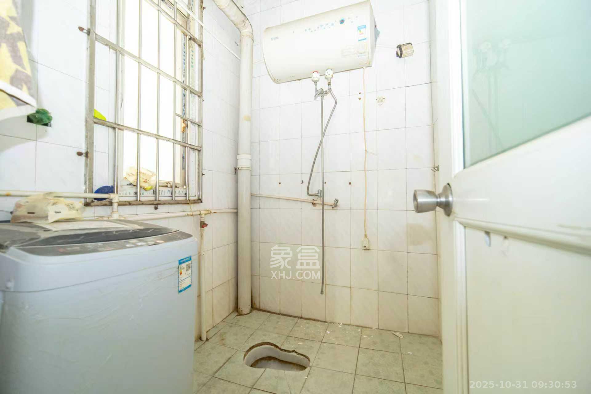 星沙一区  2室1厅1卫    900.0元/月室内图