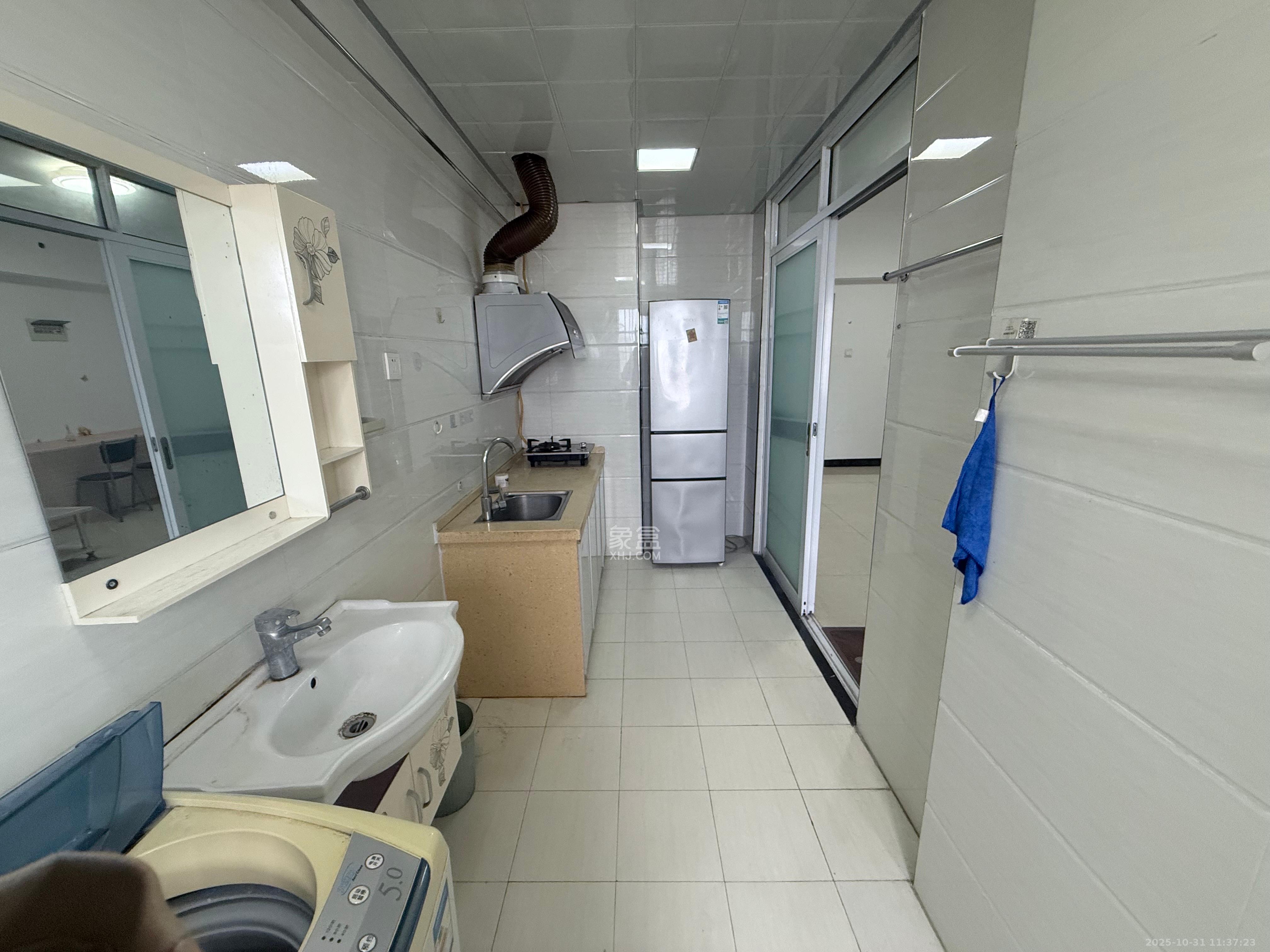 星城新宇颐景苑  1室1厅1卫    1500.0元/月室内图