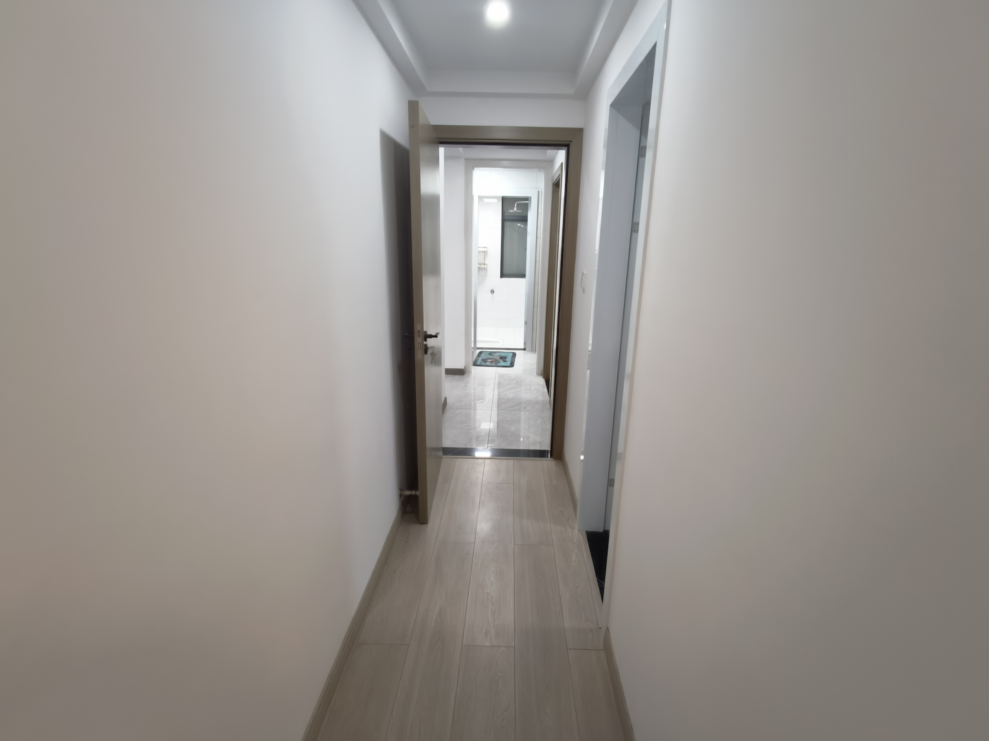 珠江愉景南苑(一、二、三、四期) 3室2厅2卫 2400.0元/月 珠江愉景南苑(一、二、三、四期) 3室2厅2卫 2400.0元/月室内图