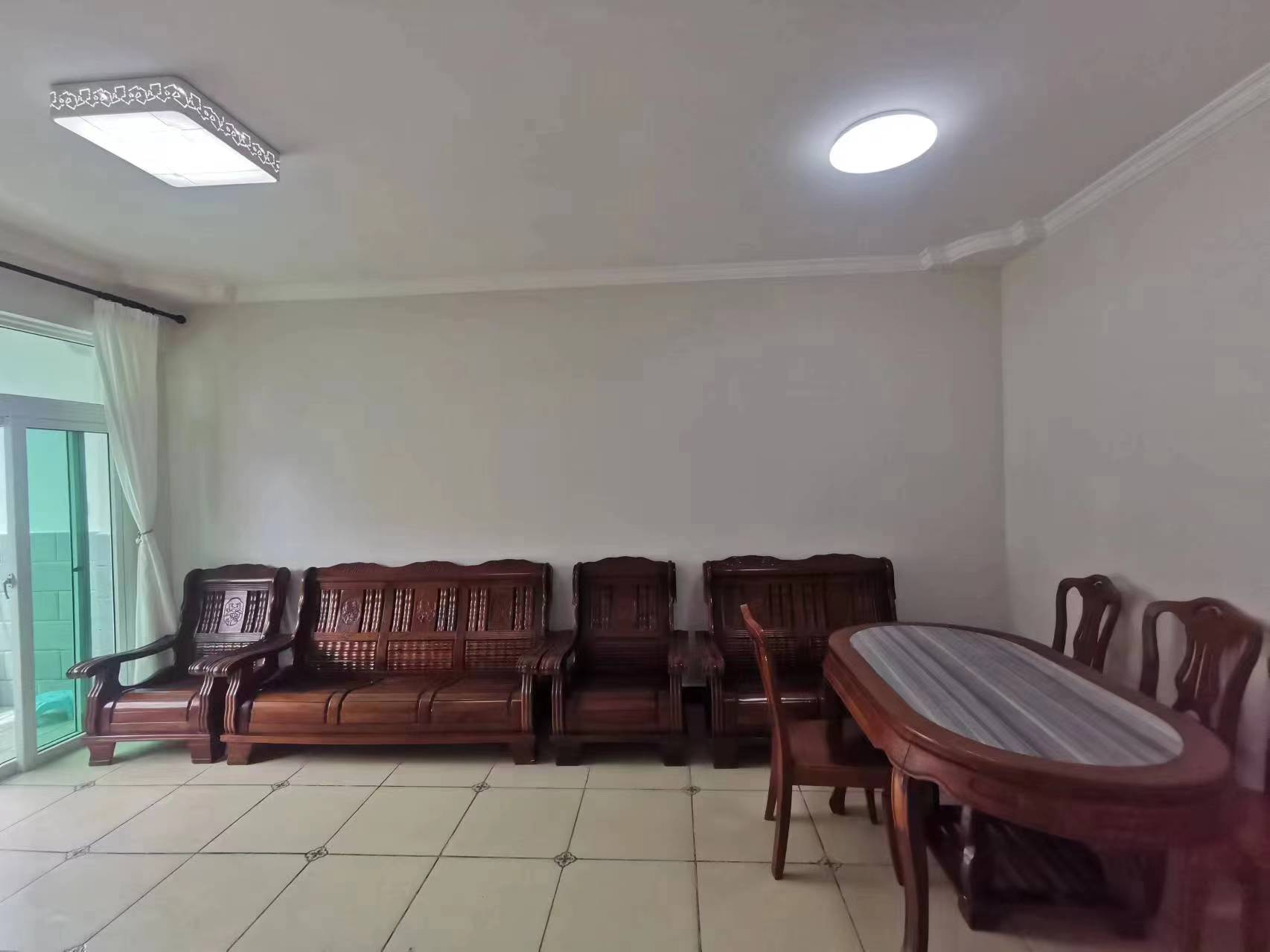 滨海明珠  2室2厅1卫    2200.0元/月 滨海明珠  2室2厅1卫    2200.0元/月室内图