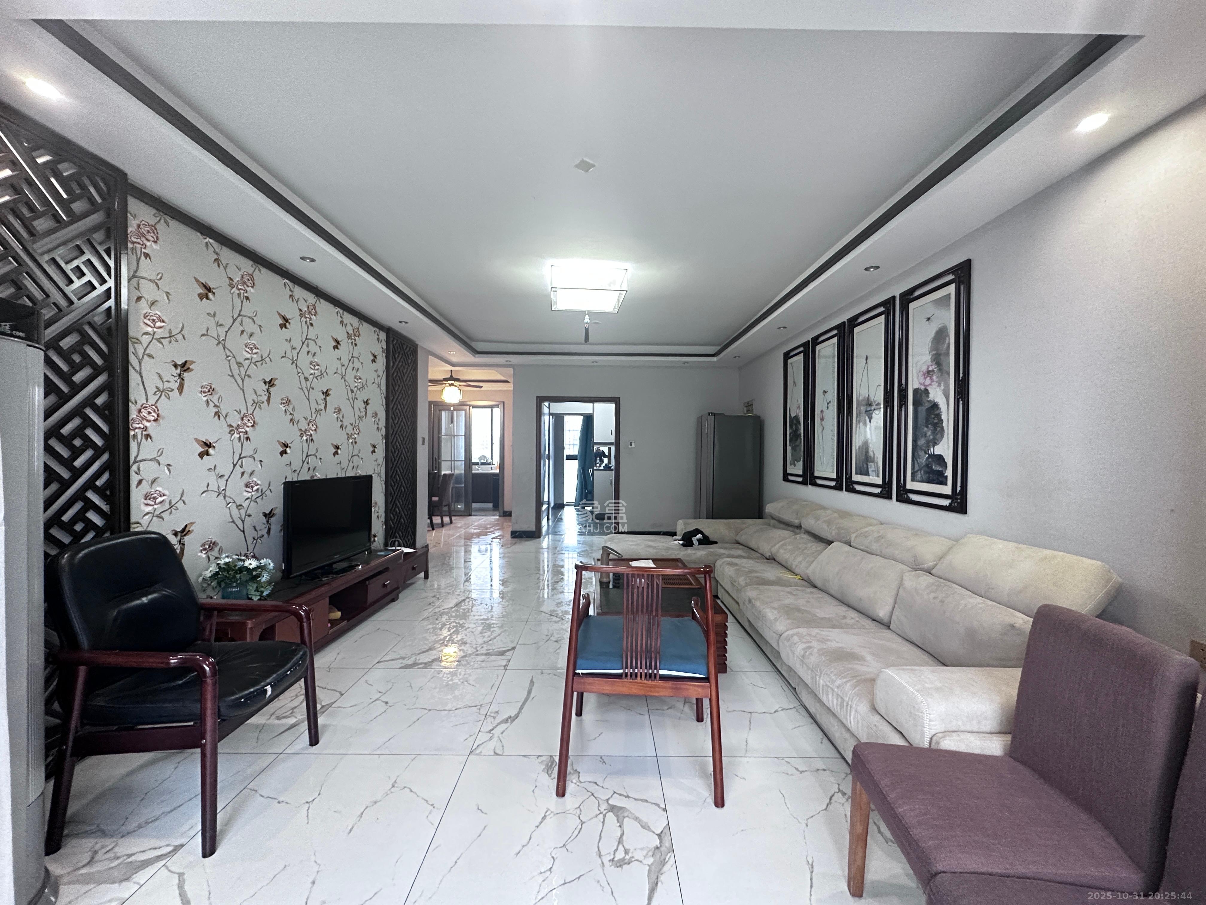 湘江世纪城悦江苑  3室2厅2卫    3000.0元/月