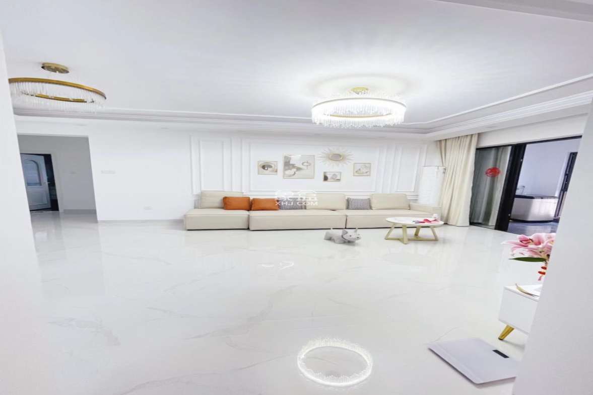 铭德美景苑 3室2厅2卫 3600.0元/月 铭德美景苑 3室2厅2卫 3600.0元/月室内图