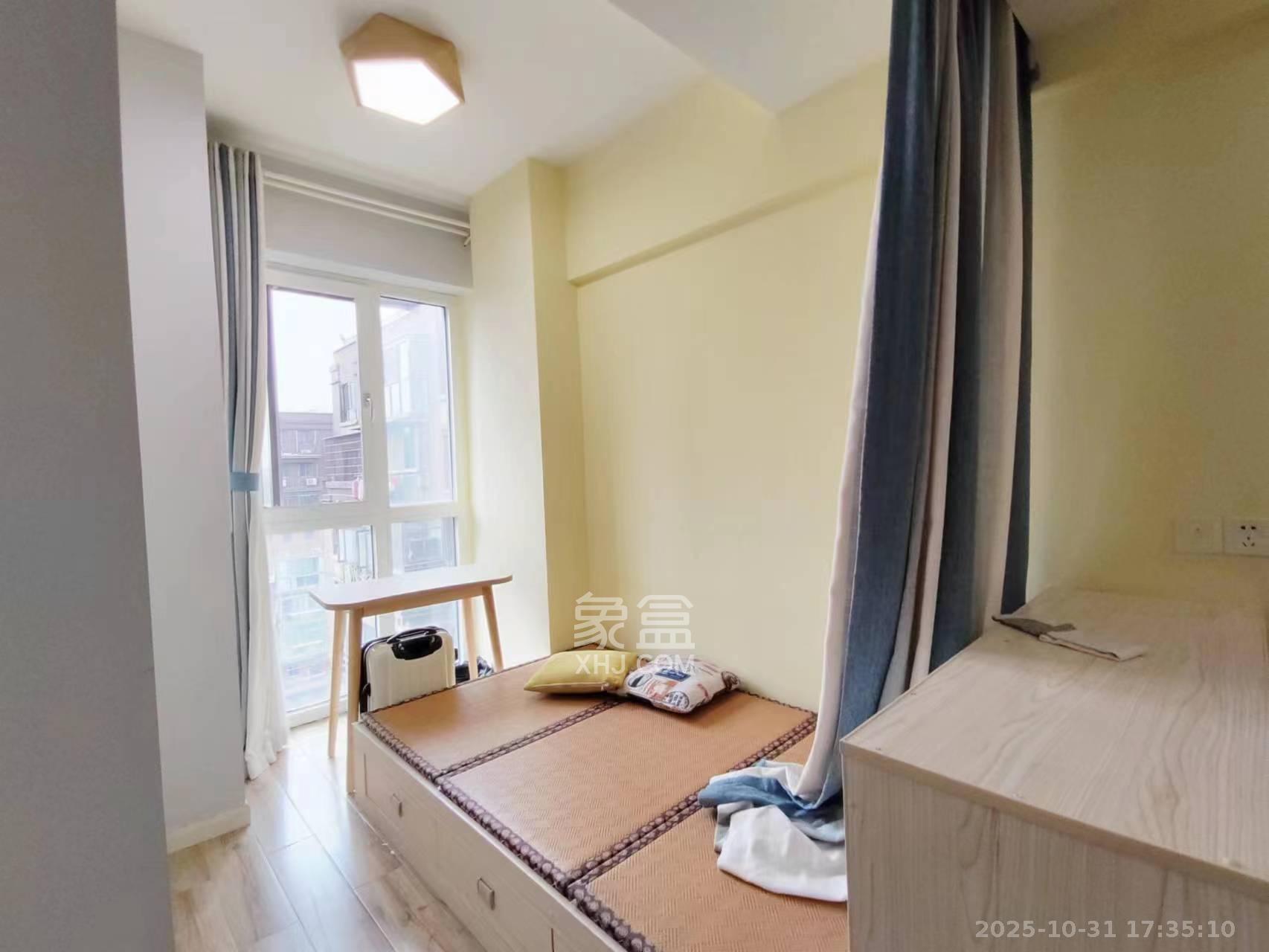 绿地公馆（绿地名邸）  1室1厅1卫    1800.0元/月室内图