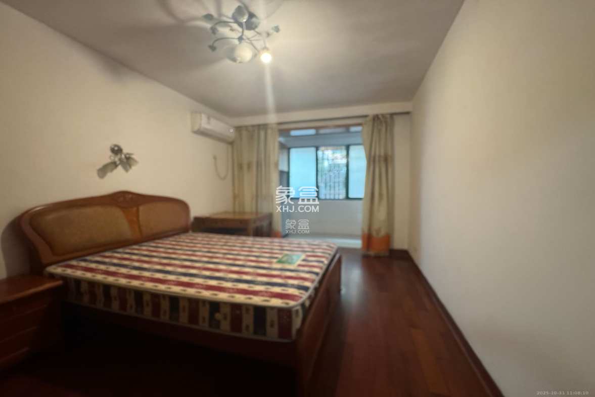 三湘小区 1室0厅0卫 1600.0元/月 三湘小区 1室0厅0卫 1600.0元/月室内图