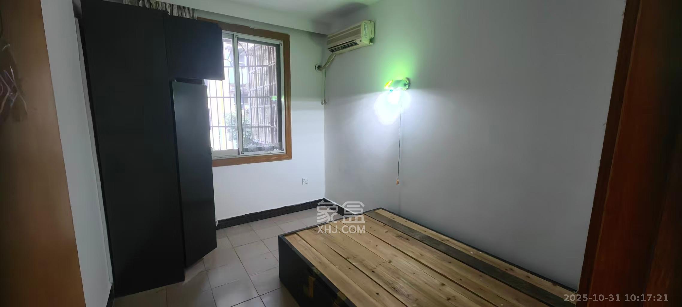 老鸦冲小区  2室1厅1卫    1700.0元/月室内图