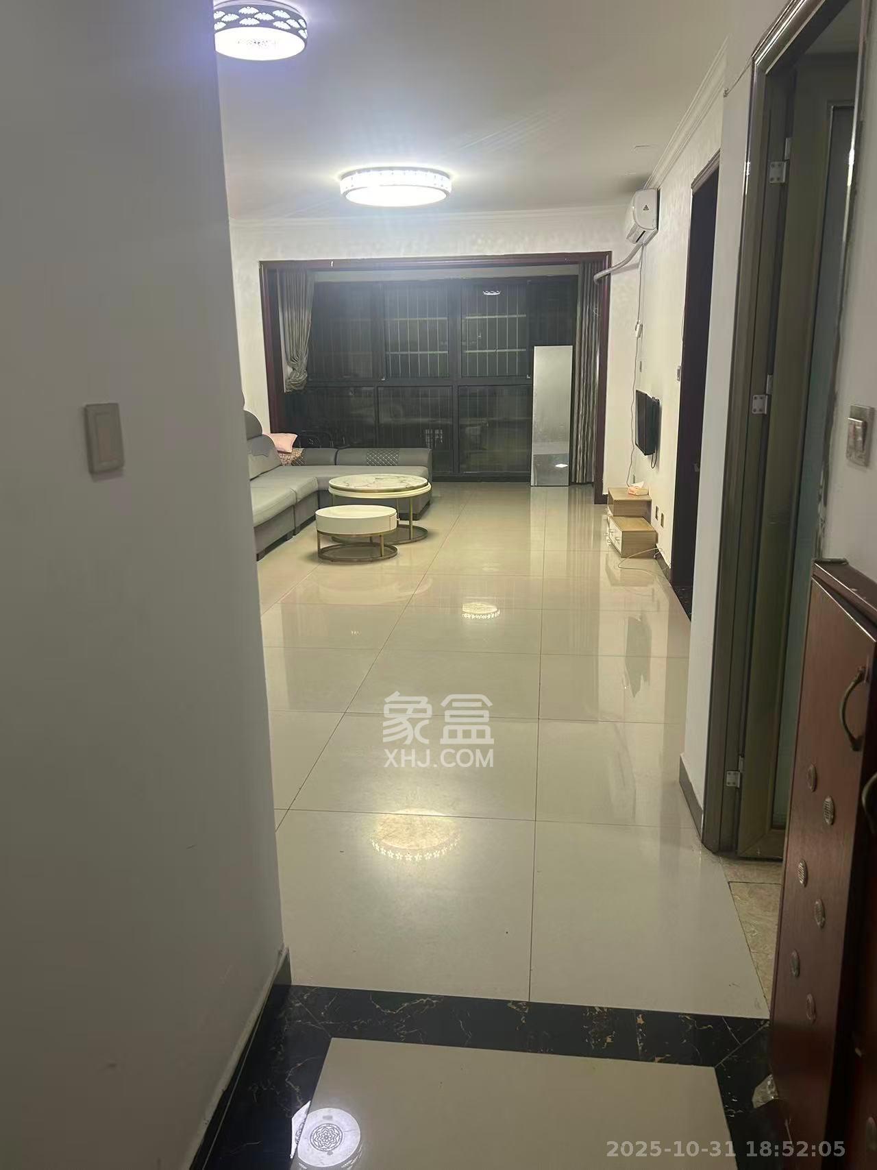 锦湘国际星城三期(锦绣苑) 2室2厅1卫 2400.0元/月 锦湘国际星城三期(锦绣苑) 2室2厅1卫 2400.0元/月室内图