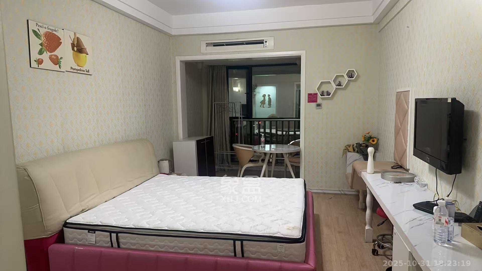 湘腾城市广场  1室0厅0卫    1700.0元/月 湘腾城市广场  1室0厅0卫    1700.0元/月室内图