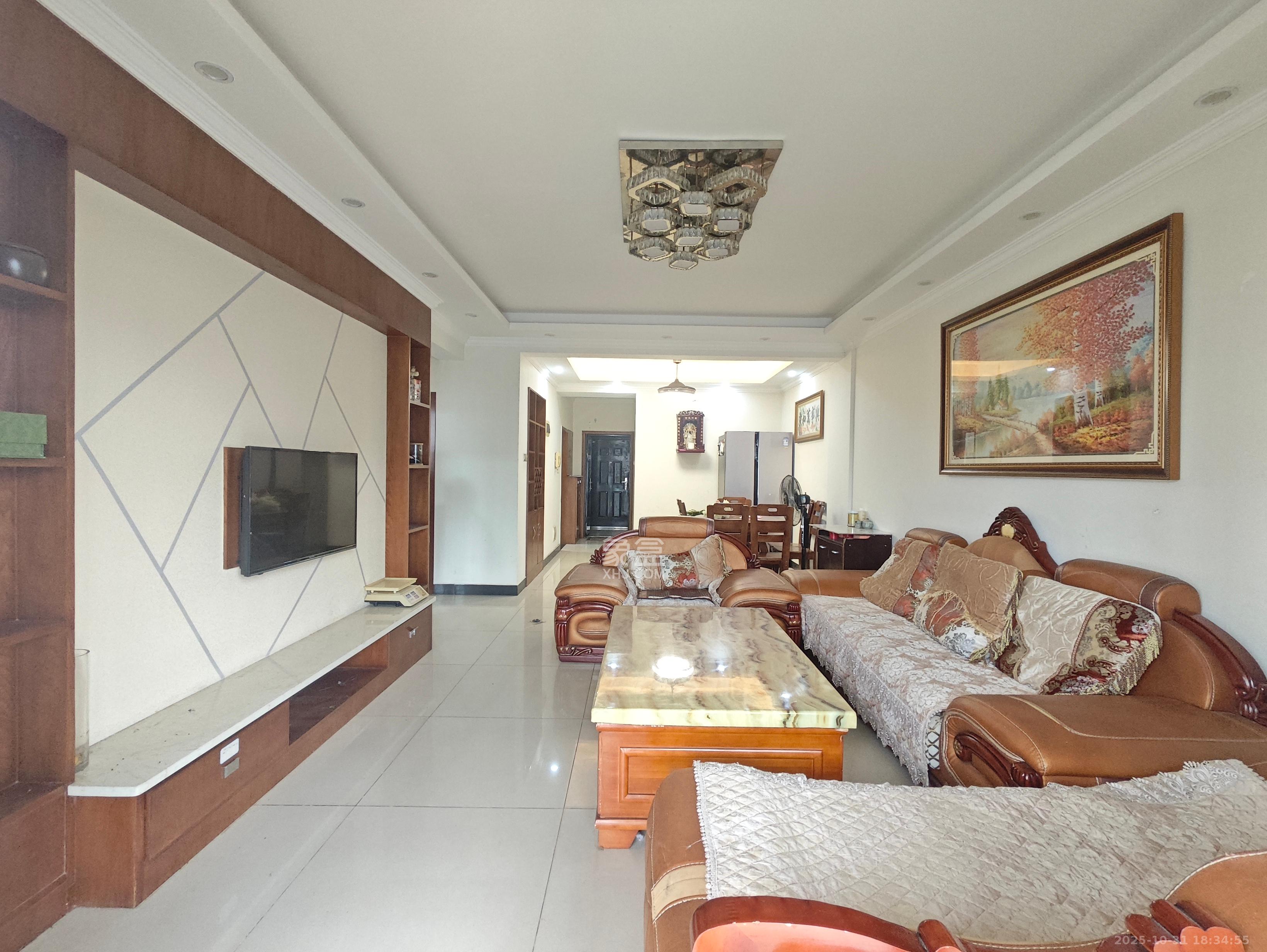 星城国际 2室2厅1卫 1600.0元/月 星城国际 2室2厅1卫 1600.0元/月室内图