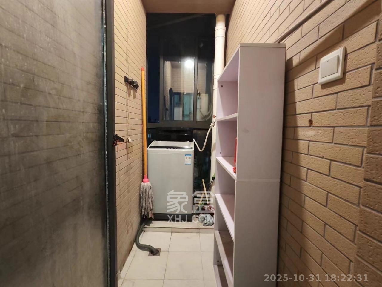 中一九骏(枫桥苑) 2室2厅1卫 2200.0元/月 中一九骏(枫桥苑) 2室2厅1卫 2200.0元/月室内图