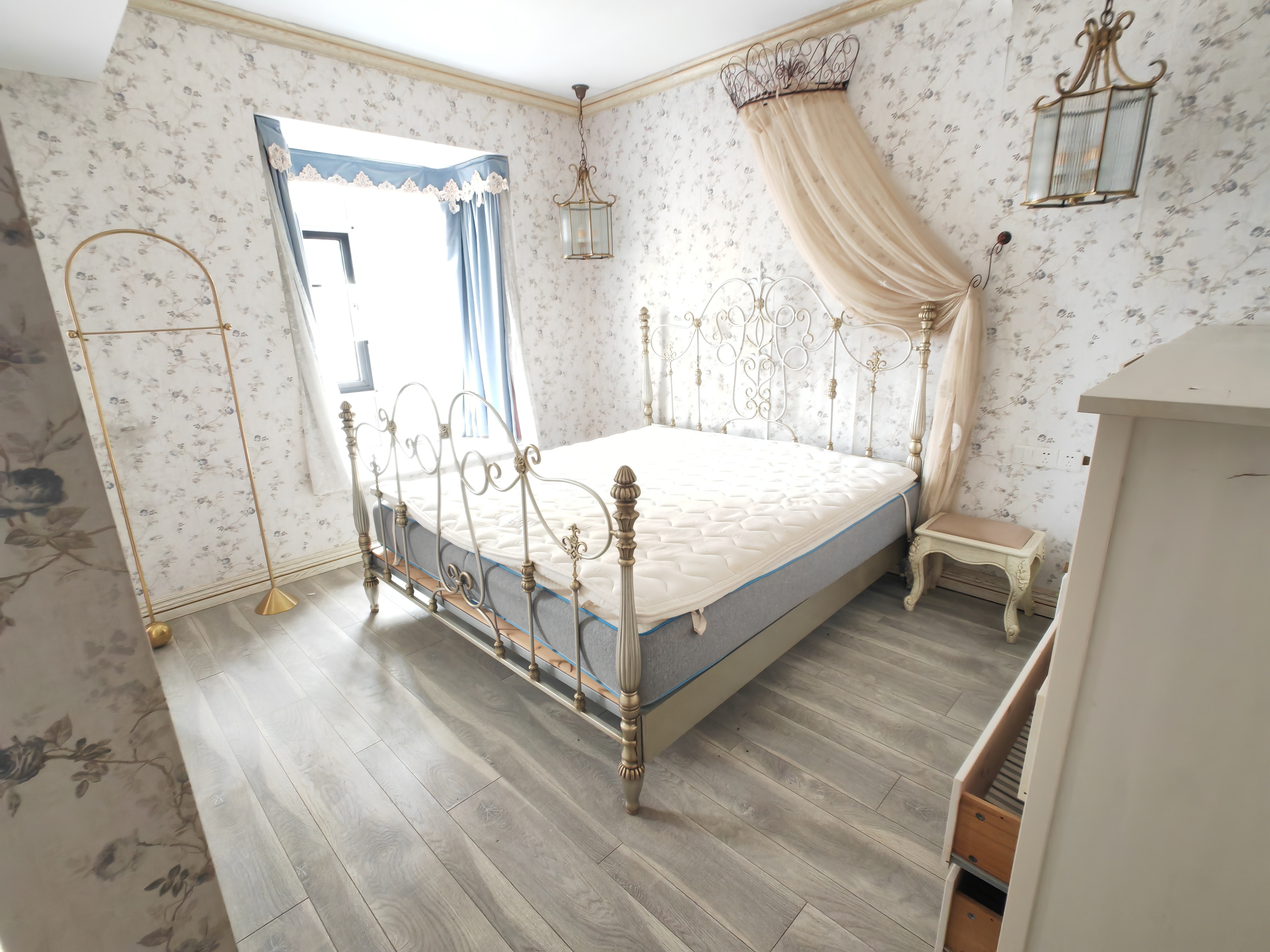 海阔天空-国瑞城二期（雅仕苑）  3室2厅2卫    3500.0元/月室内图