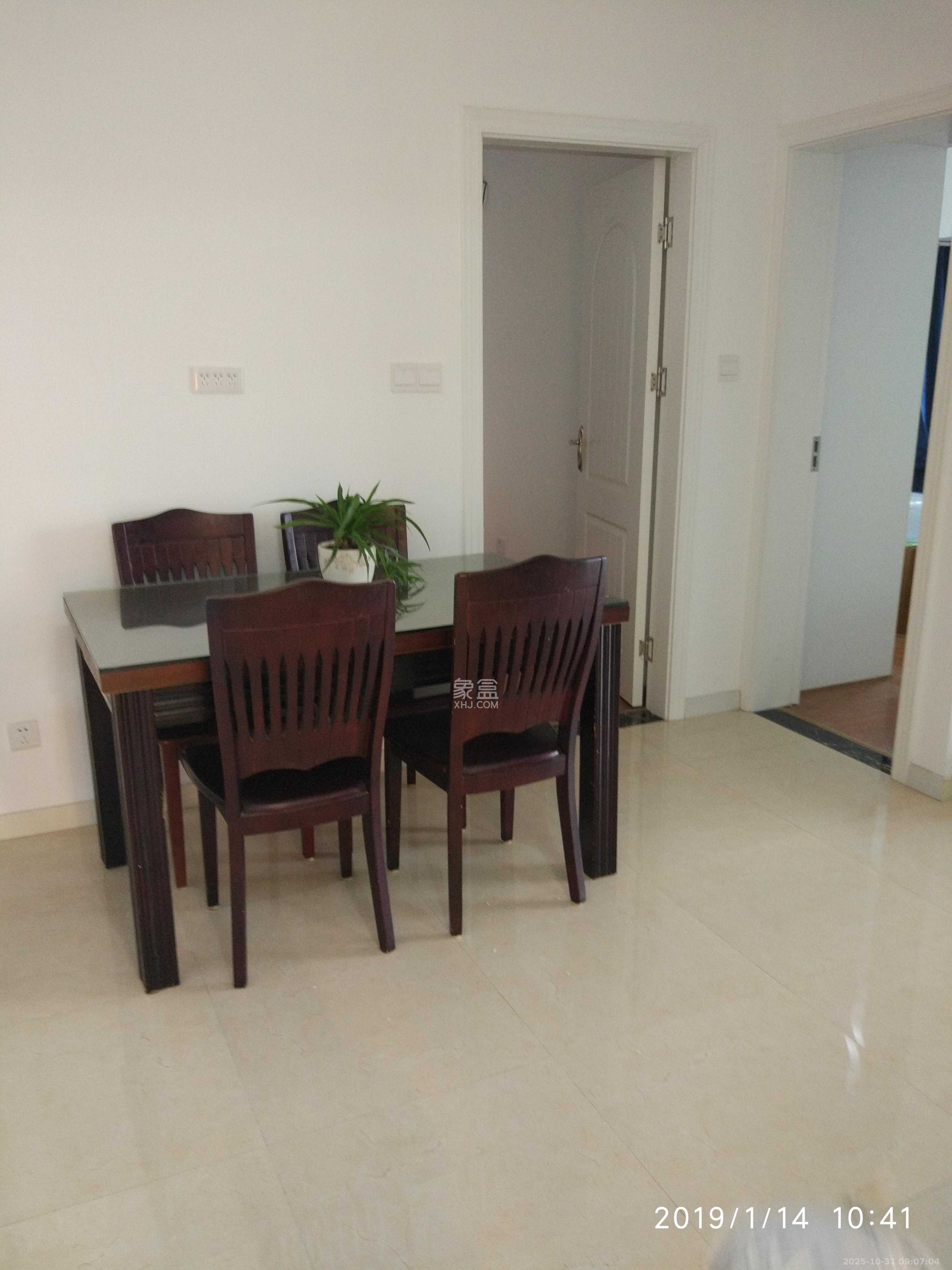 兴康同和家园 2室2厅1卫 2400.0元/月 兴康同和家园 2室2厅1卫 2400.0元/月室内图