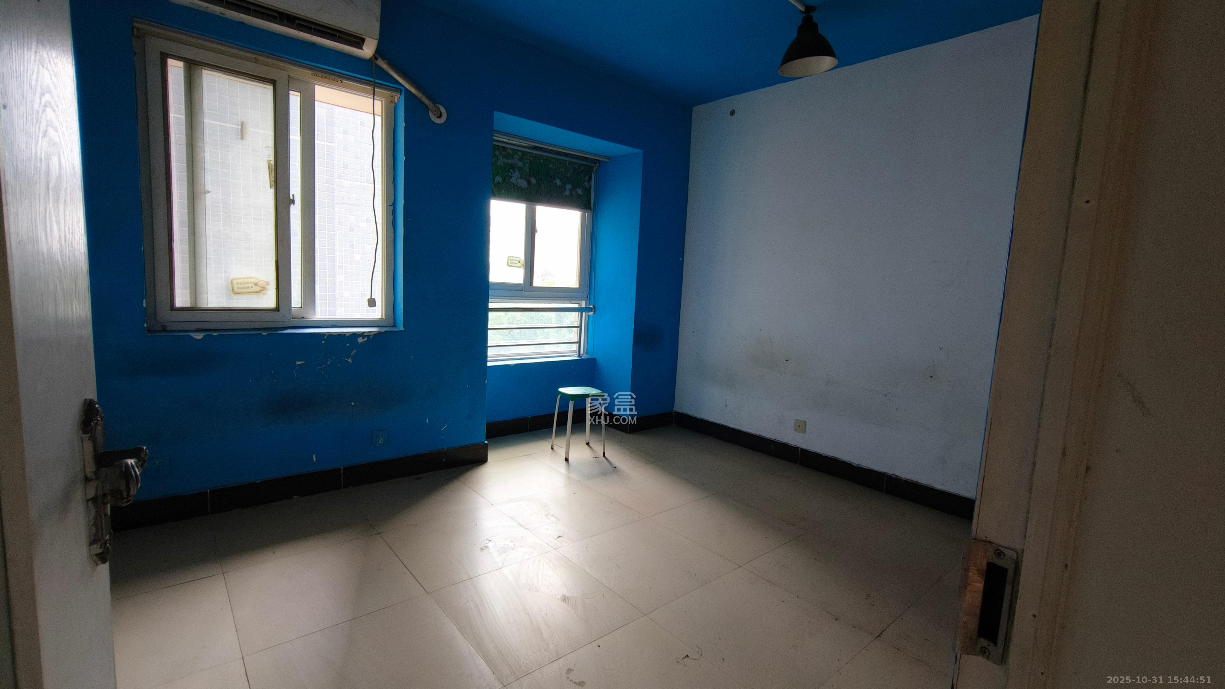 星蓝湾  3室2厅1卫    2500.0元/月室内图