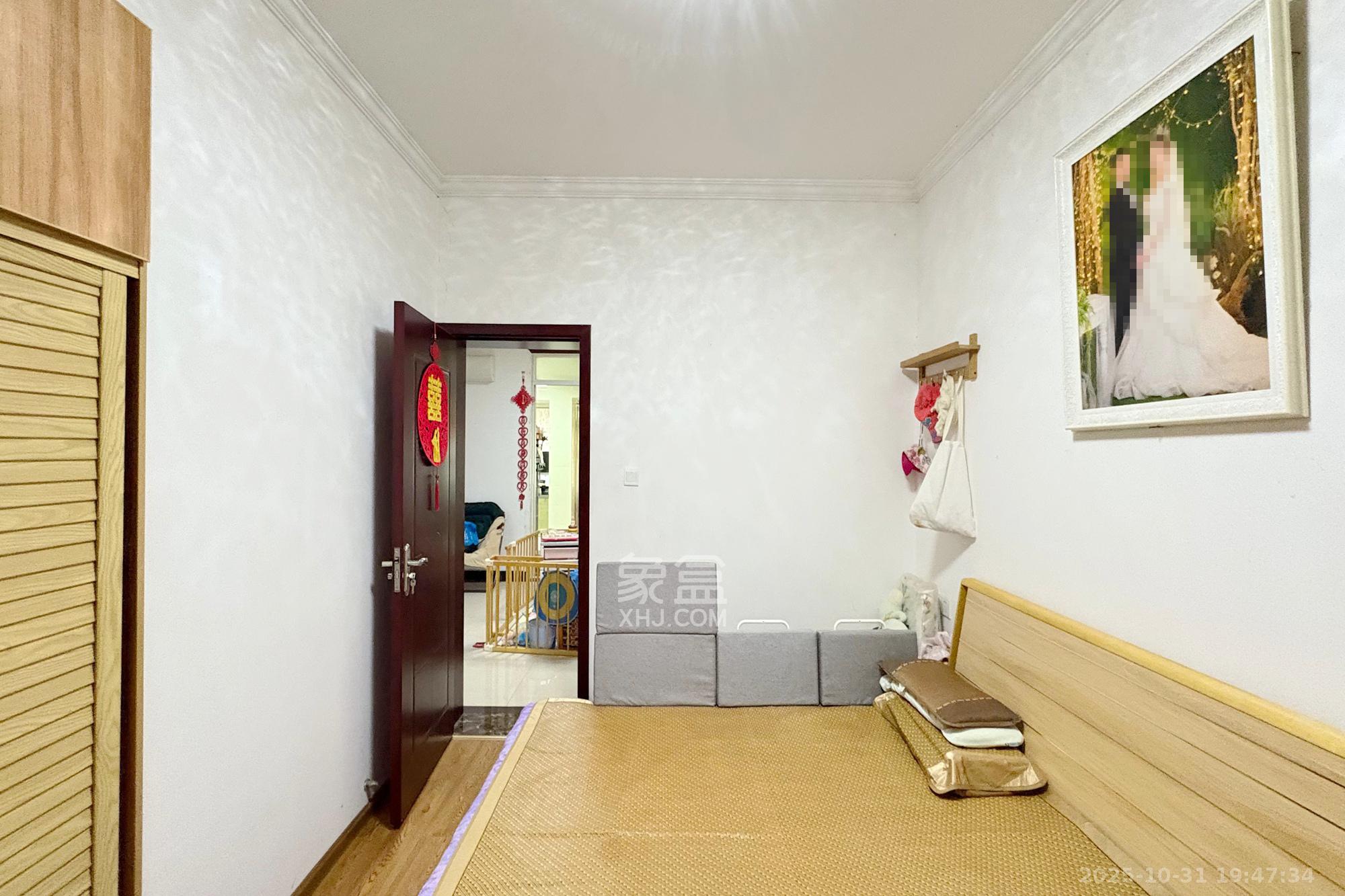 丝茅冲邮电二巷  2室2厅1卫    58.8万 丝茅冲邮电二巷  2室2厅1卫    58.8万卧室