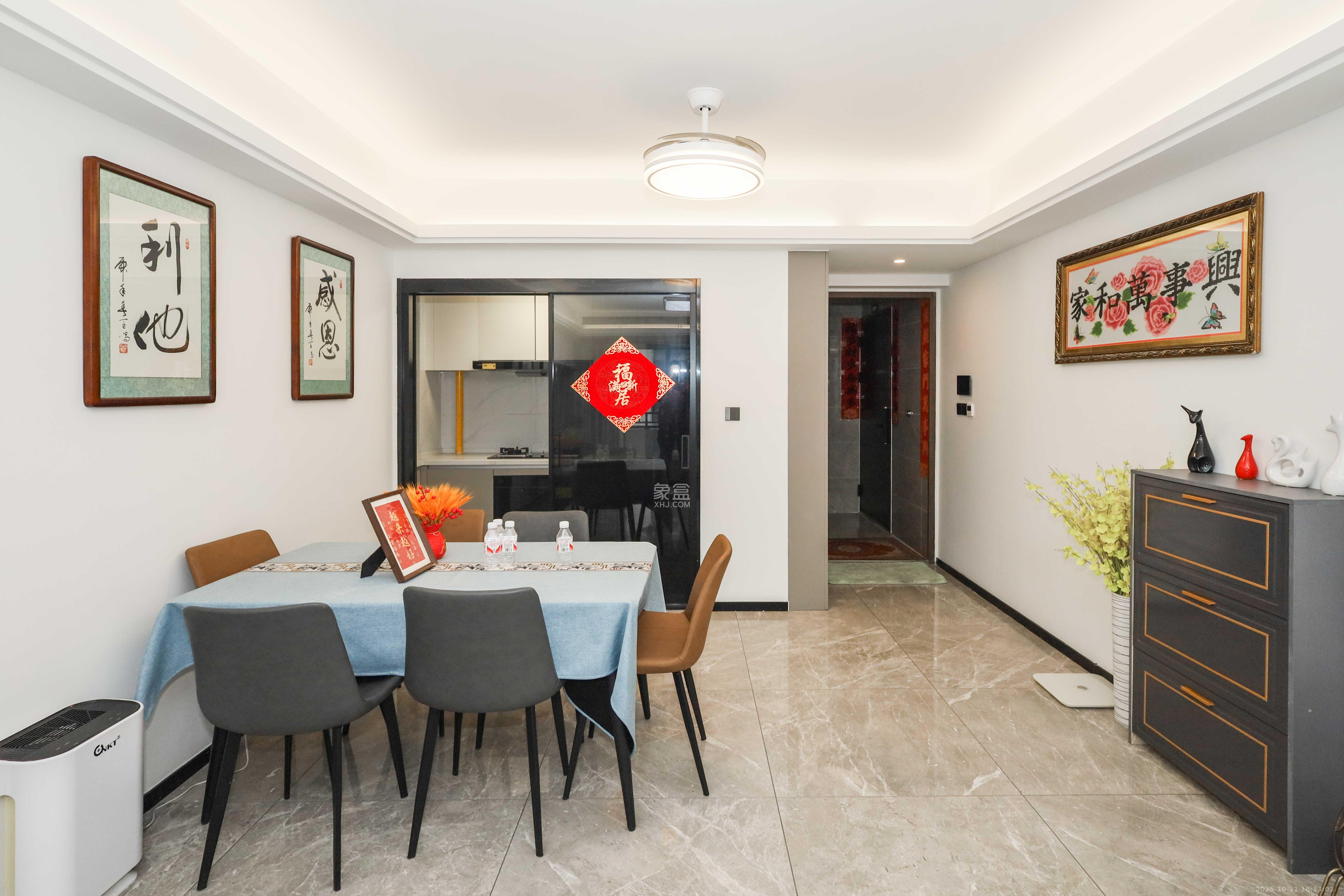 欣利梅溪左岸 3室2厅2卫 125.0万 欣利梅溪左岸 3室2厅2卫 125.0万客厅