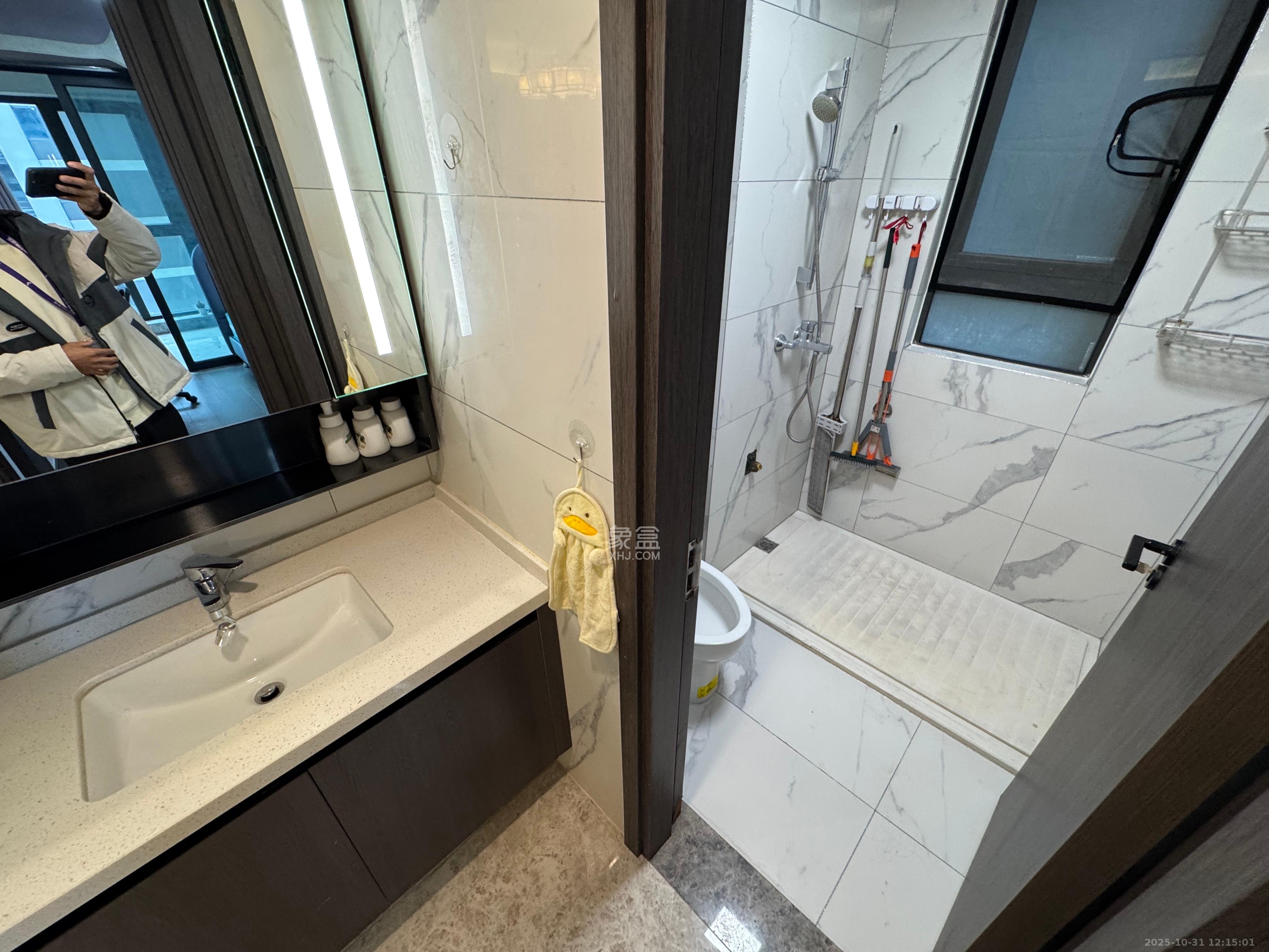 印湘江二（印江雅居）  3室2厅2卫    5500.0元/月室内图