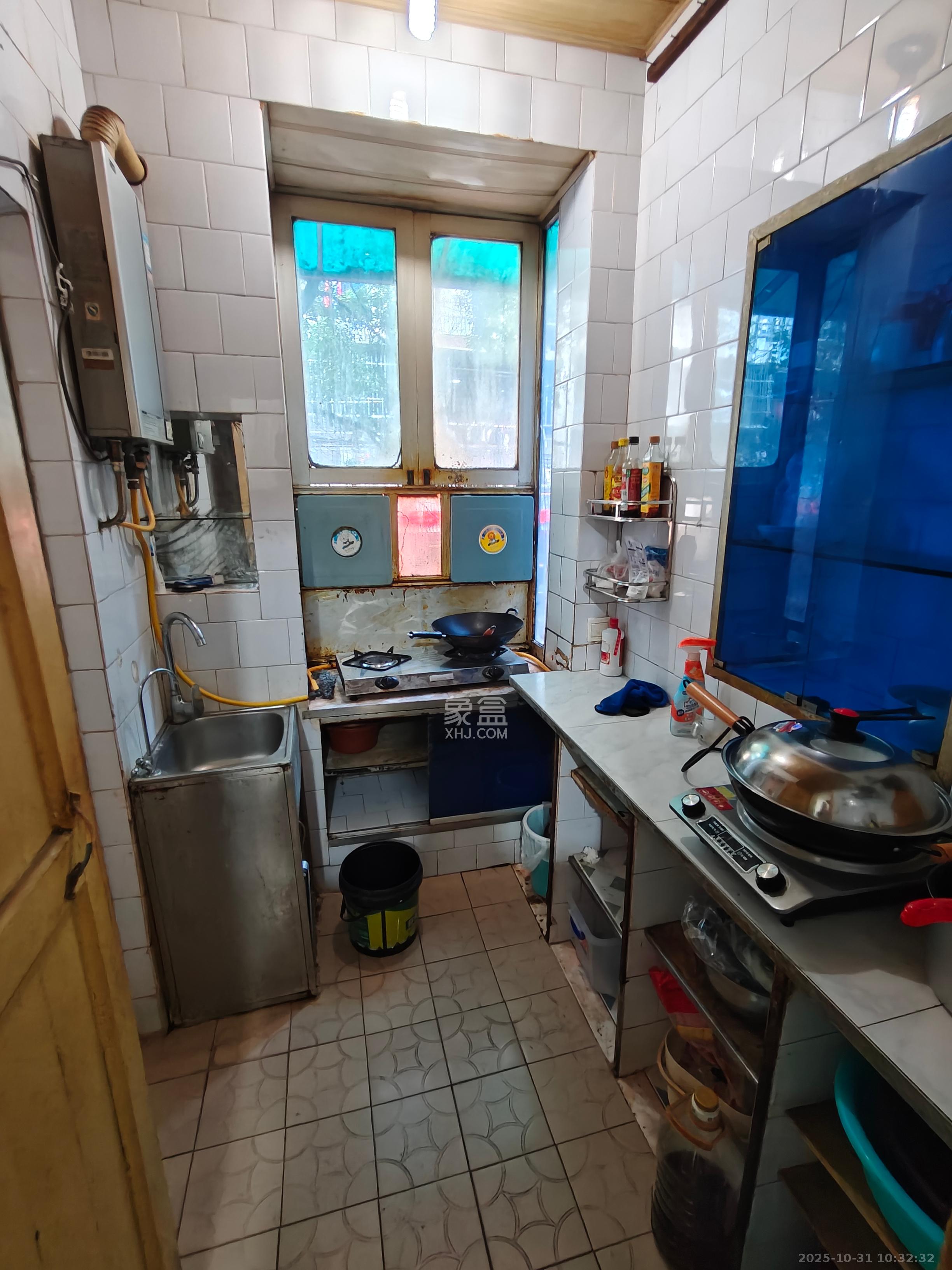 赤岗小区(一二三片)  2室1厅1卫    1100.0元/月 赤岗小区(一二三片)  2室1厅1卫    1100.0元/月室内图