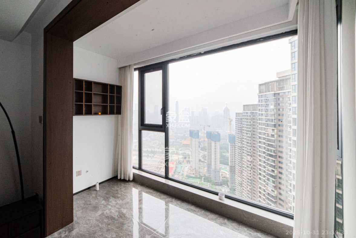 北辰瀚江府  3室2厅2卫    240.0万 北辰瀚江府  3室2厅2卫    240.0万阳台