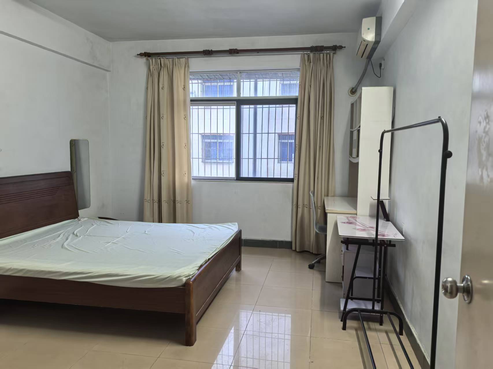 侨中里66号（移动公司住宅小区）  2室2厅1卫    2000.0元/月室内图