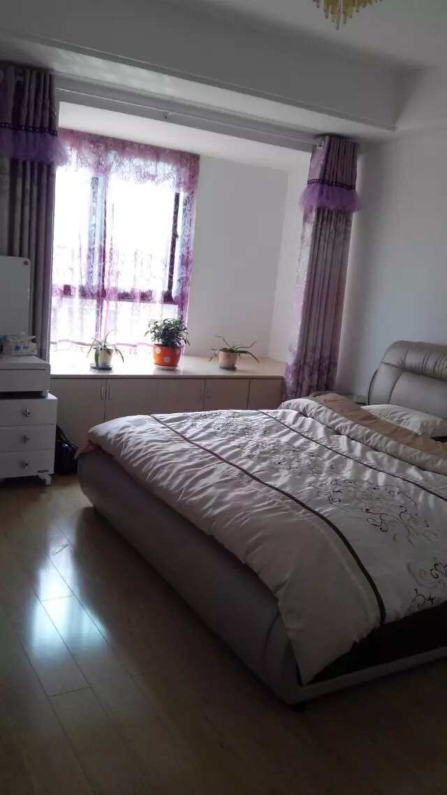 锦绣边城  4室2厅2卫    2300.0元/月室内图