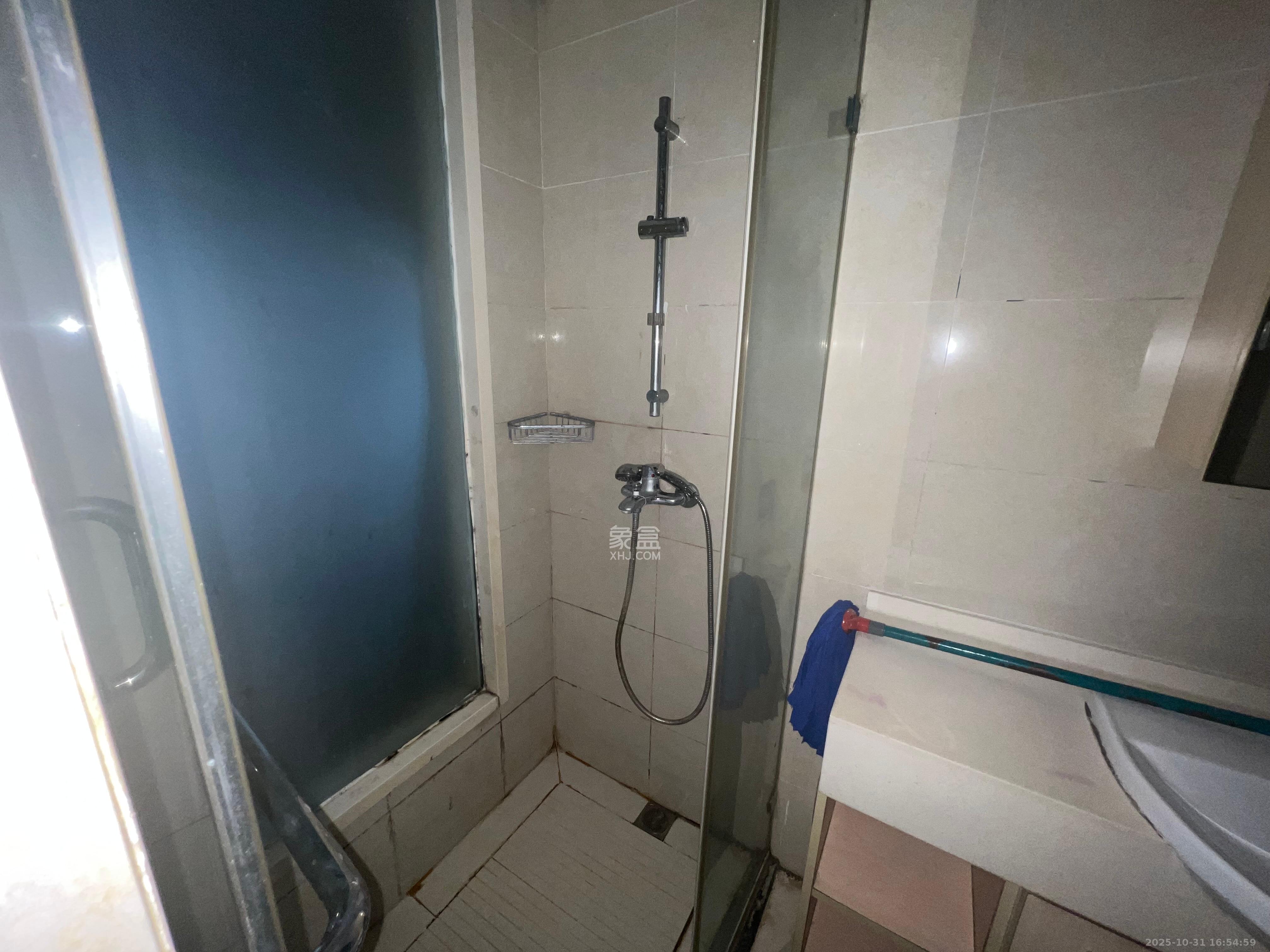 融科檀香山（融科紫檀、香山国际）  1室1厅1卫    1700.0元/月室内图