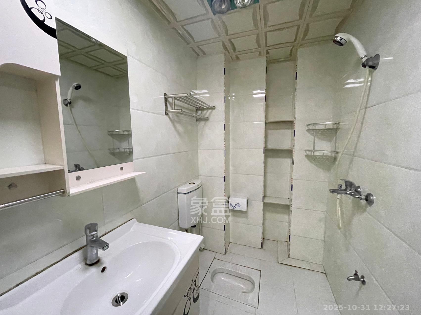 同鑫家园  1室0厅0卫    1300.0元/月室内图