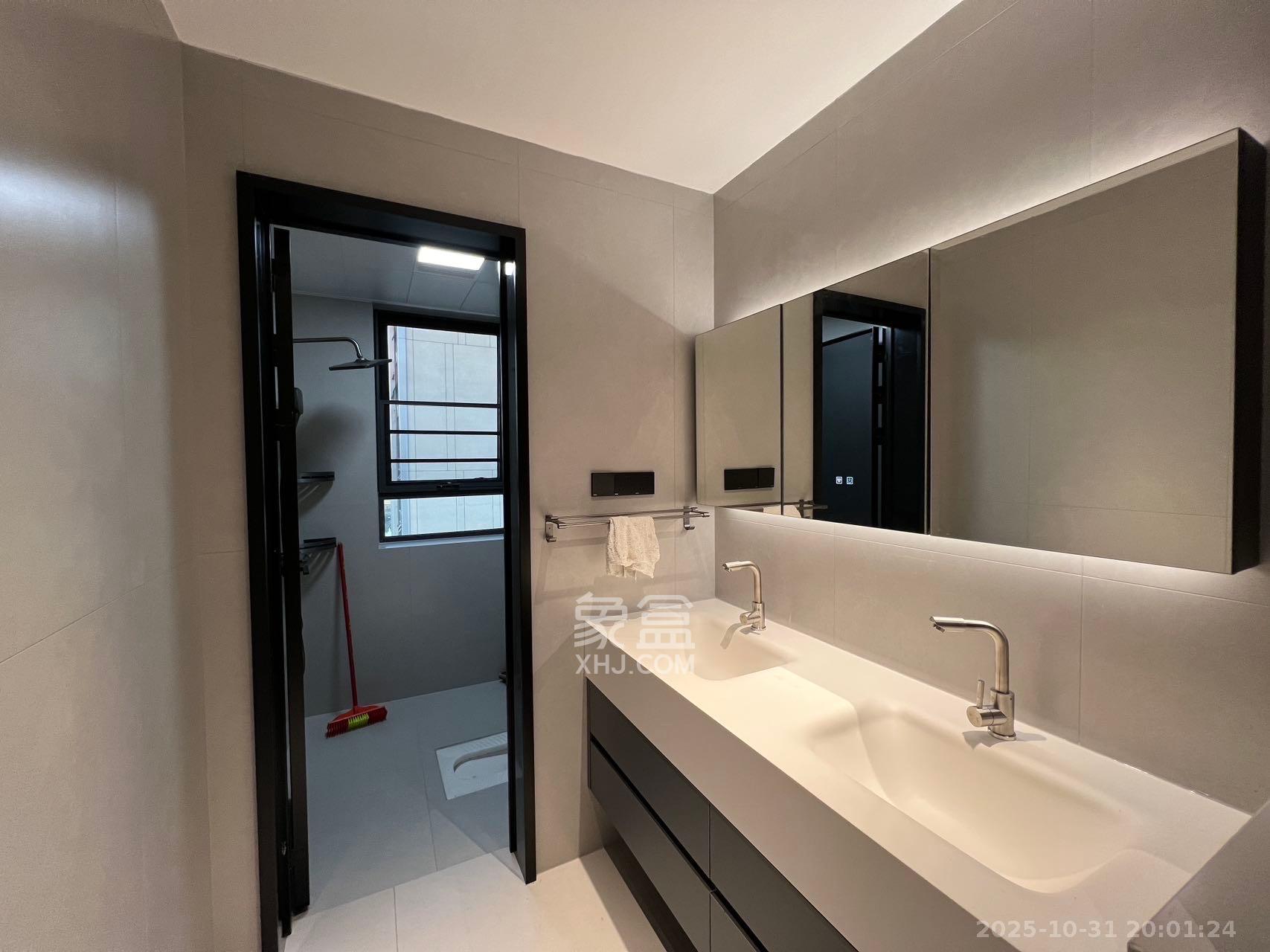 绿地V岛  4室2厅2卫    6000.0元/月 绿地V岛  4室2厅2卫    6000.0元/月室内图