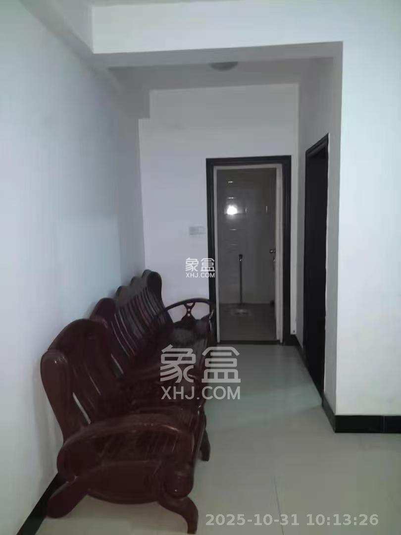 兴联创新小区  1室1厅1卫    1000.0元/月 兴联创新小区  1室1厅1卫    1000.0元/月室内图