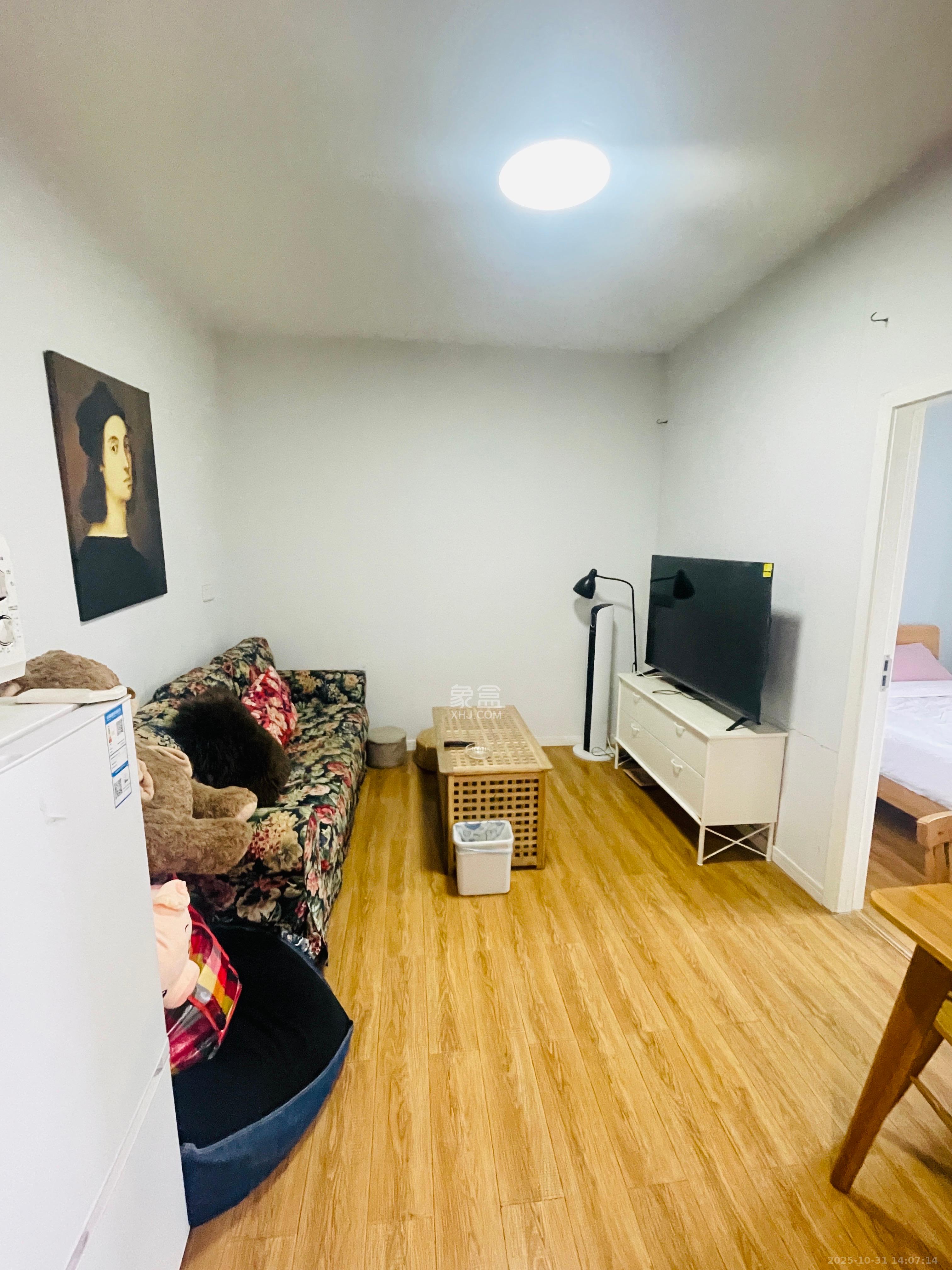 乾源国际 1室1厅1卫 1600.0元/月 乾源国际 1室1厅1卫 1600.0元/月室内图