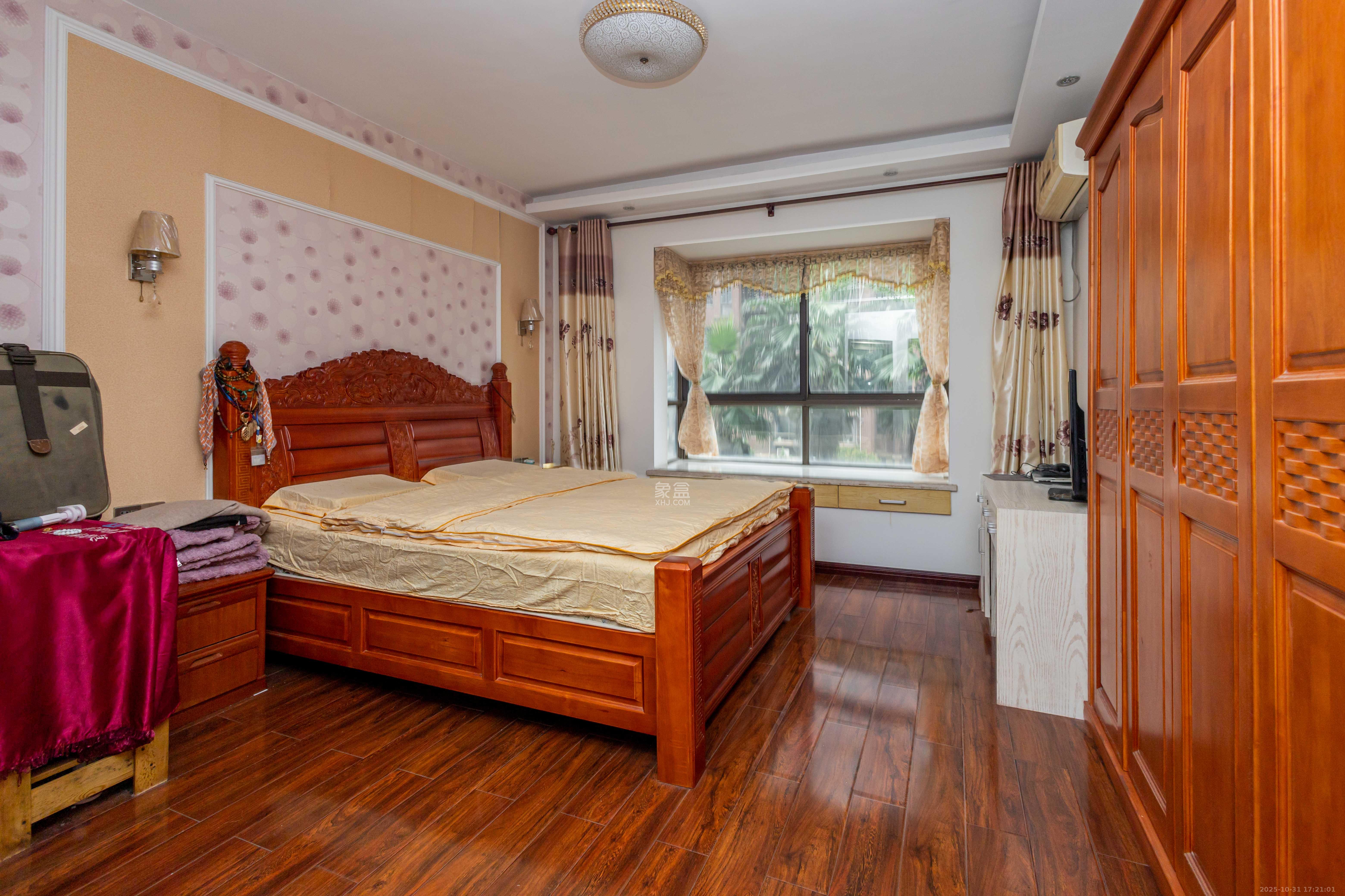 方略潇邦  3室2厅2卫    66.8万卧室