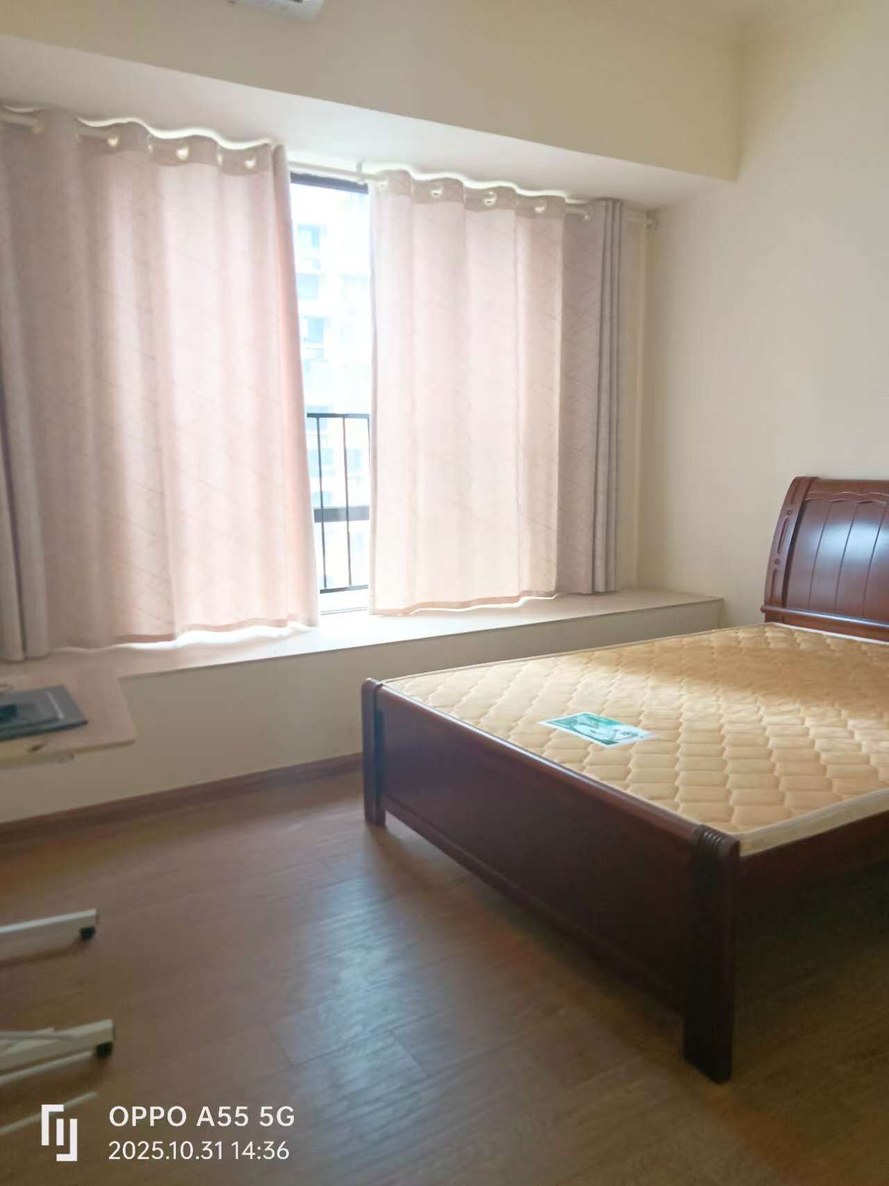 碧桂园 4室2厅2卫 2600.0元/月 碧桂园 4室2厅2卫 2600.0元/月室内图