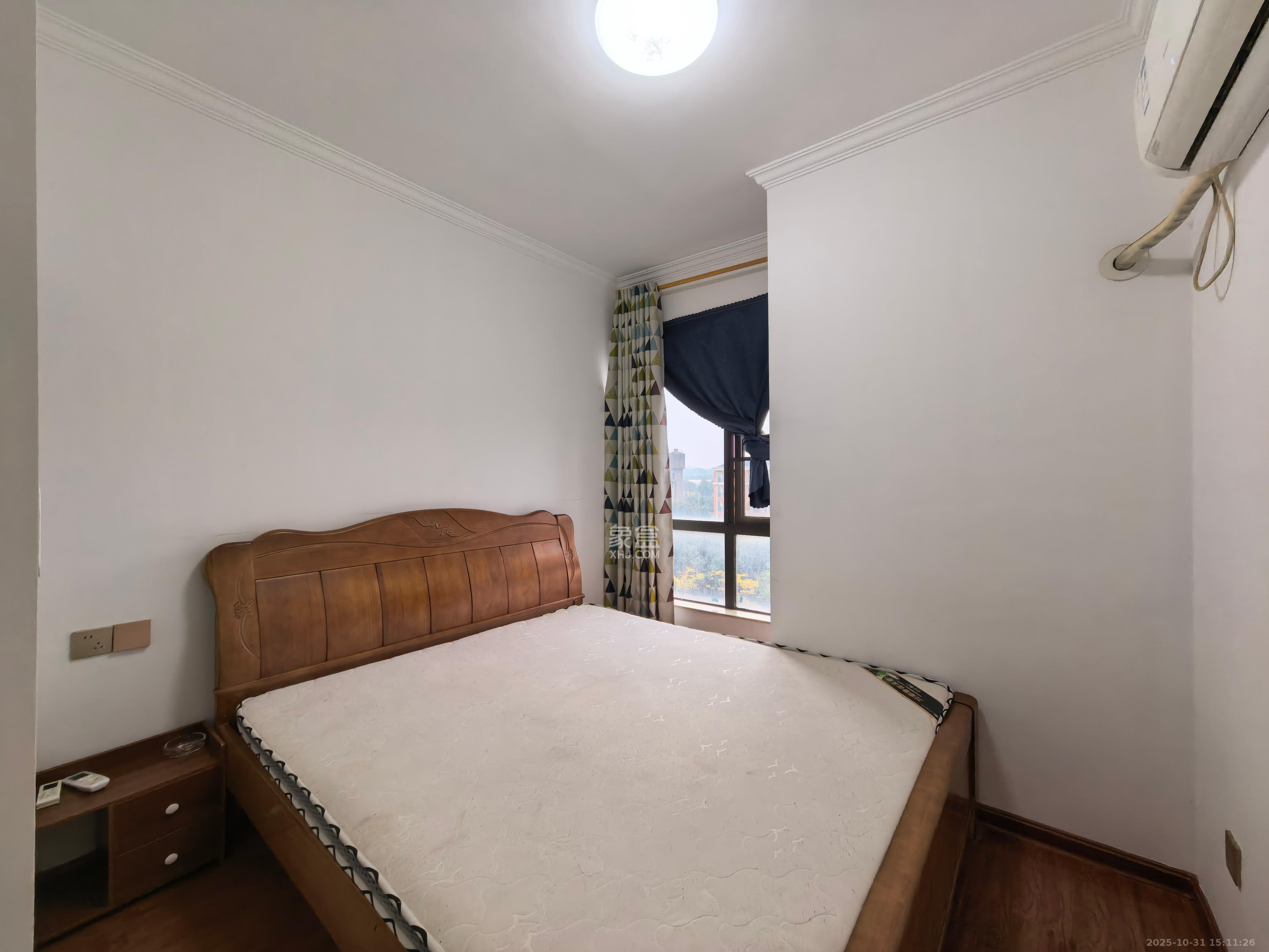 东宜兰园  3室2厅2卫    2500.0元/月室内图